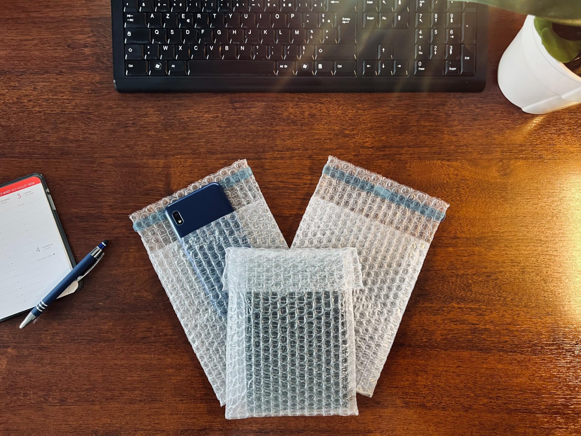 Lot de 100 Sachets bulles d'air 150x200 mm avec rabat adhésif