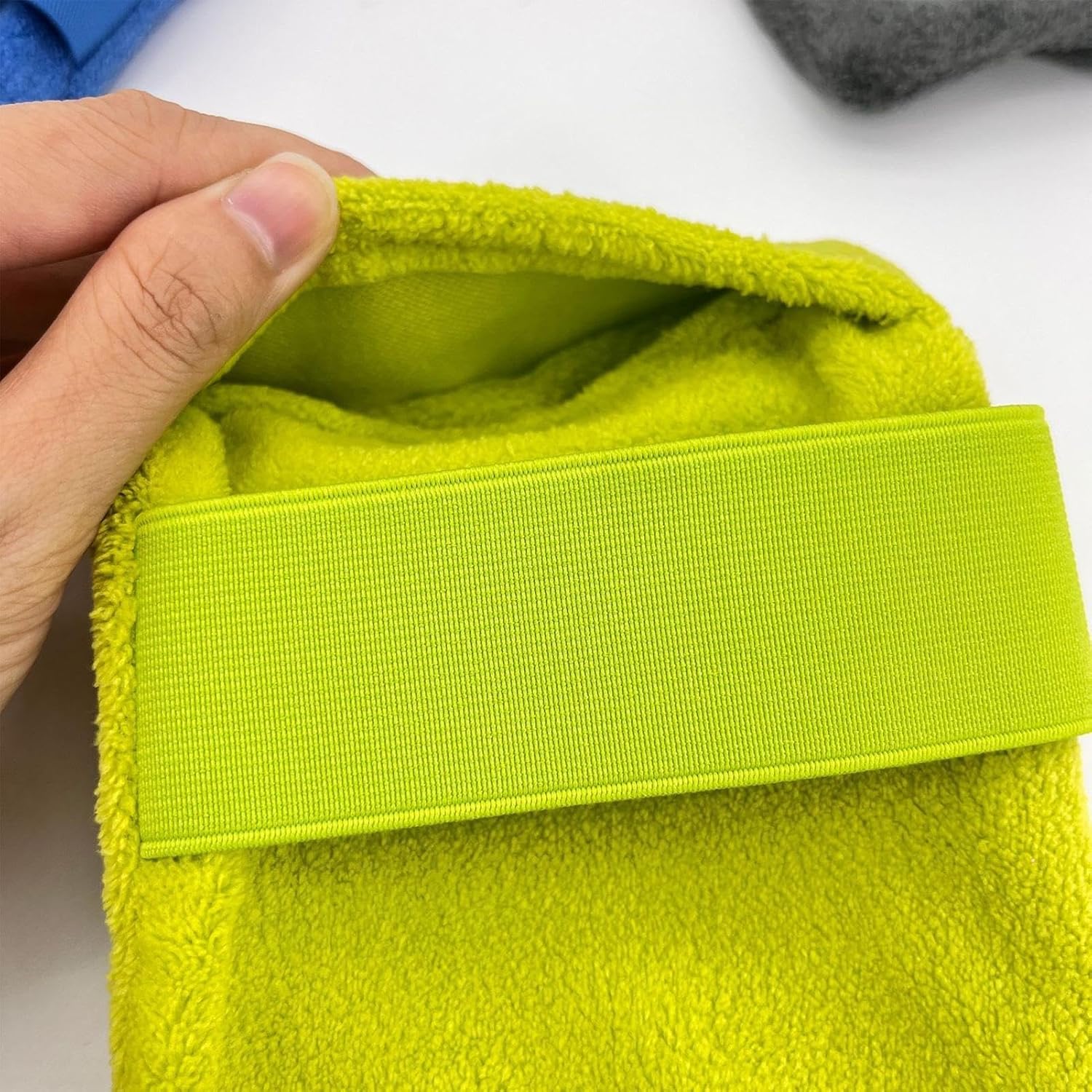 Beach Sand Remover 2-in-1 Cleaner Wipe Powder Application image 5