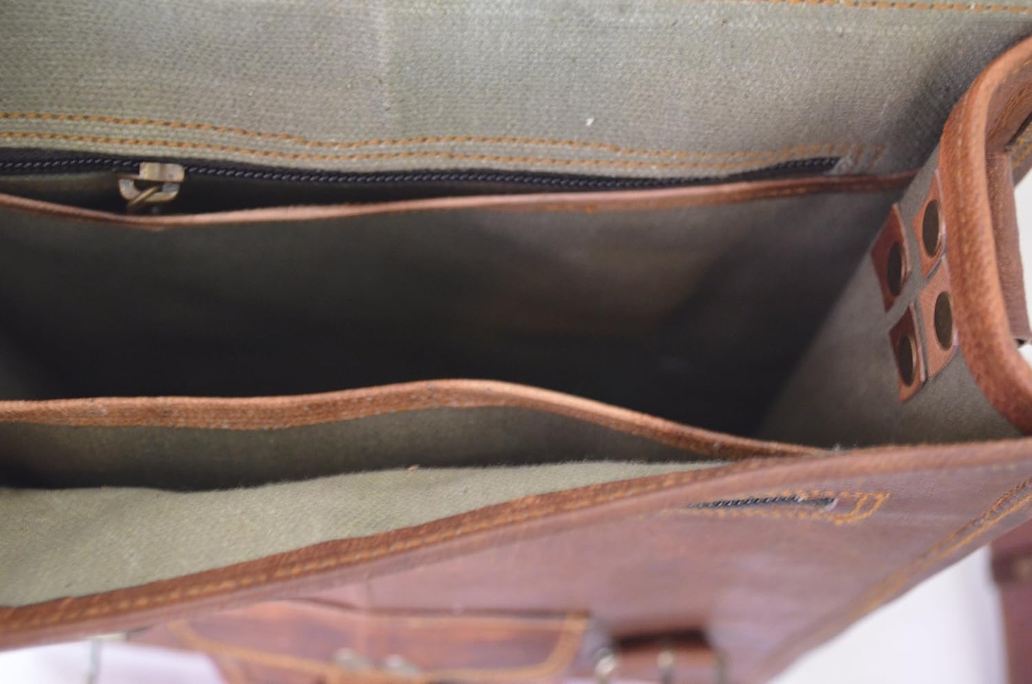 Komal's Passion Leather 11 Inch Sturdy Leather satcel Ipad Messenger Bag for men and women : Clothing, Shoes & Jewelry