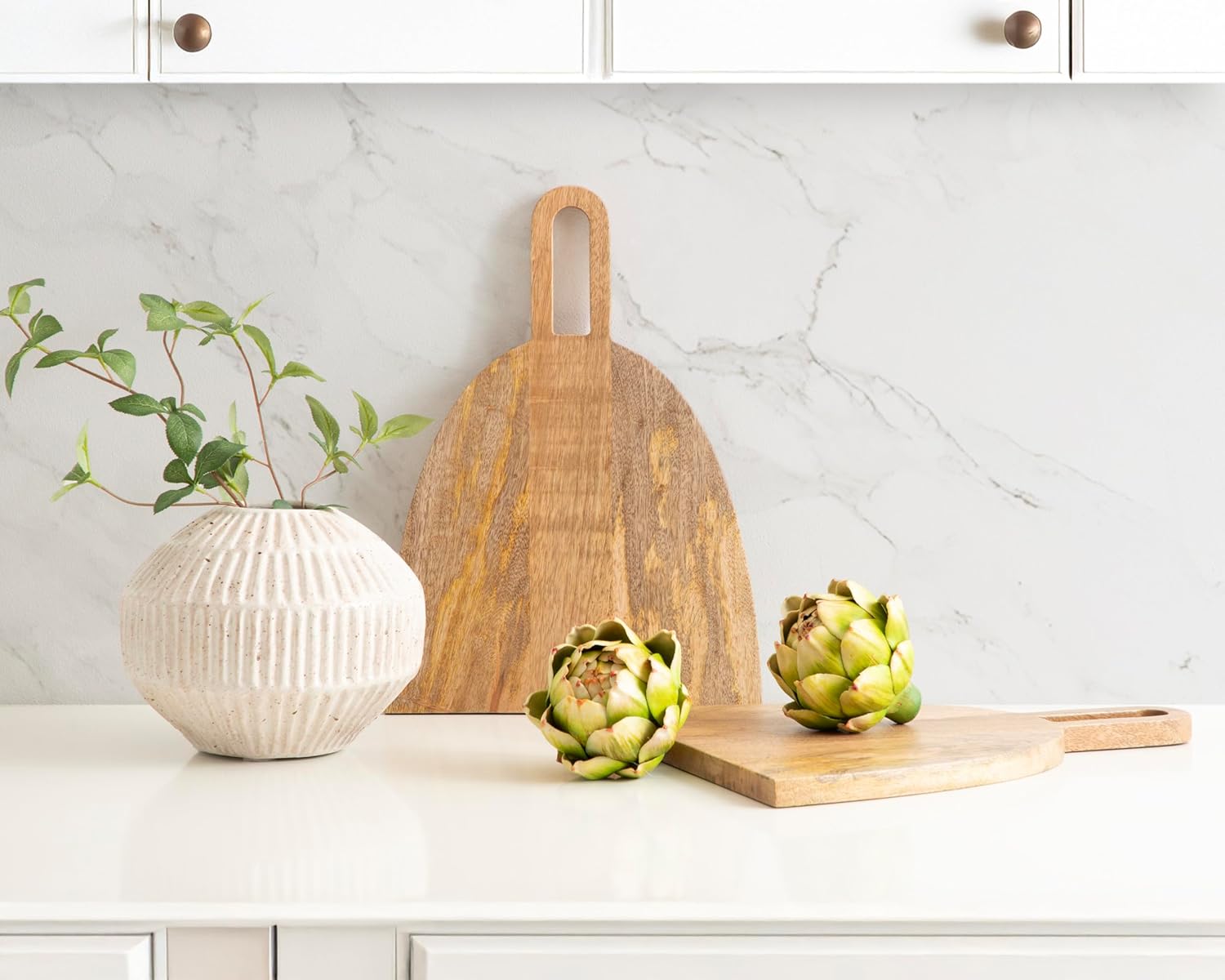 Kate and Laurel Staven Transitional Two-Piece Serving Boards Set, 14 x 10, Set of 2, Natural Wood, Modern Food-Safe Charcuterie Boards from Solid Mango Wood for Use as Kitchen Countertop Décor