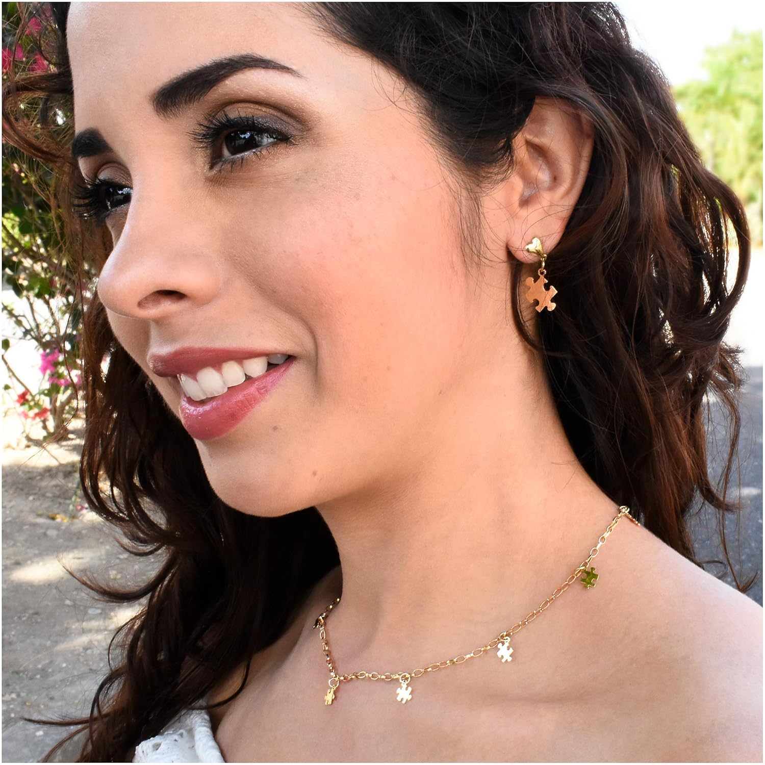 RE-DO BRICKS Autism Awareness Gold Plated Chain with Puzzles Charms A Great touching Gift To Support TEA Community, Therapists, family&friends - Shiny, Unique and Elegant.