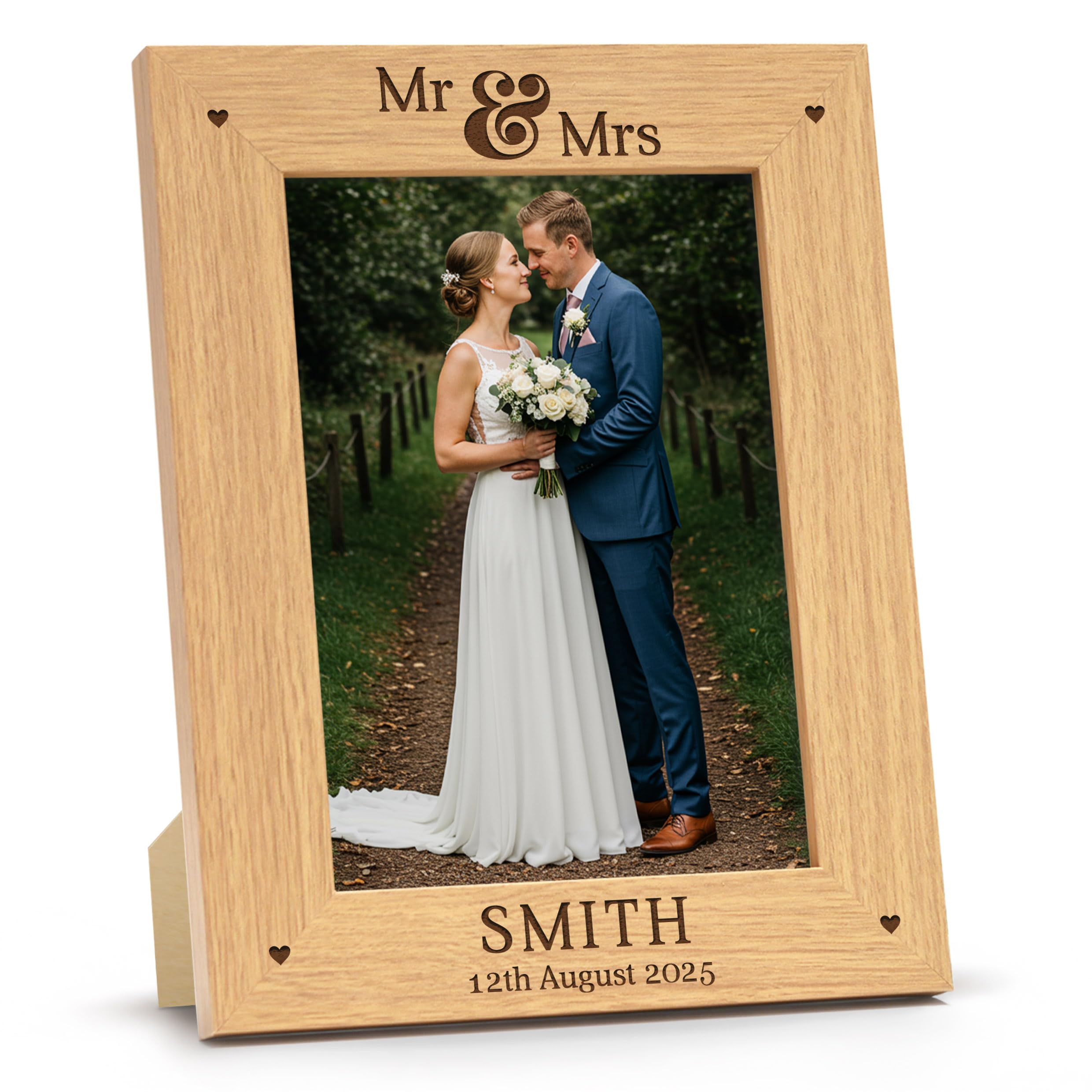 Beecreative Personalised Mr & Mrs Wedding Photo Frame - 6x4 7x5 Engraved Wooden Picture Frame - Custom Wedding Gifts For Bride and Groom