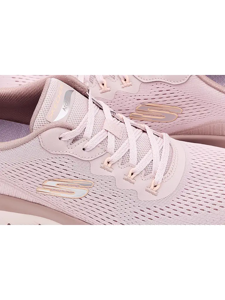 SKECHERS Arch Fit Summits