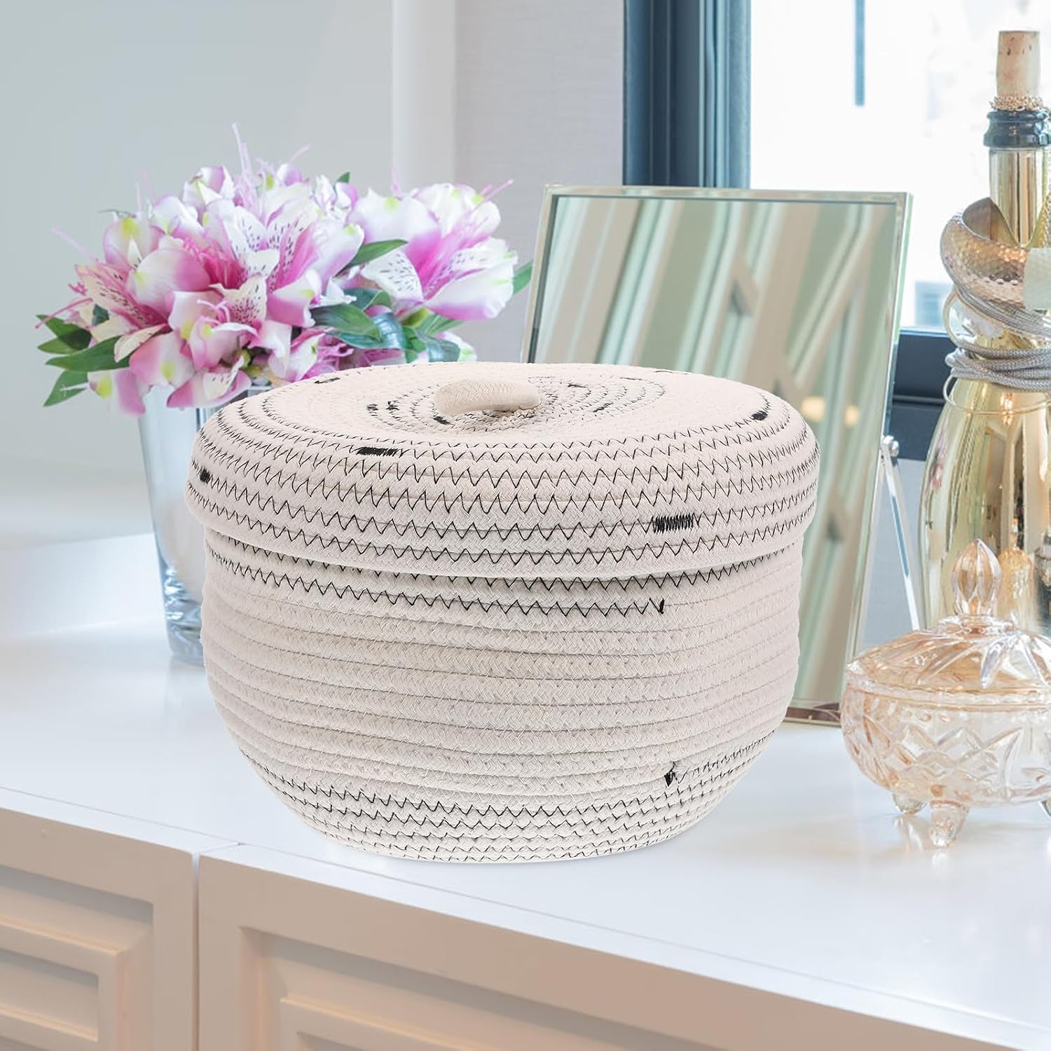 Artibetter Cotton Rope Storage Basket with Lid and Blankets, Small Decorative Lidded Basket for Living Room Organization, Grey Sundry Storage Organizer for Home