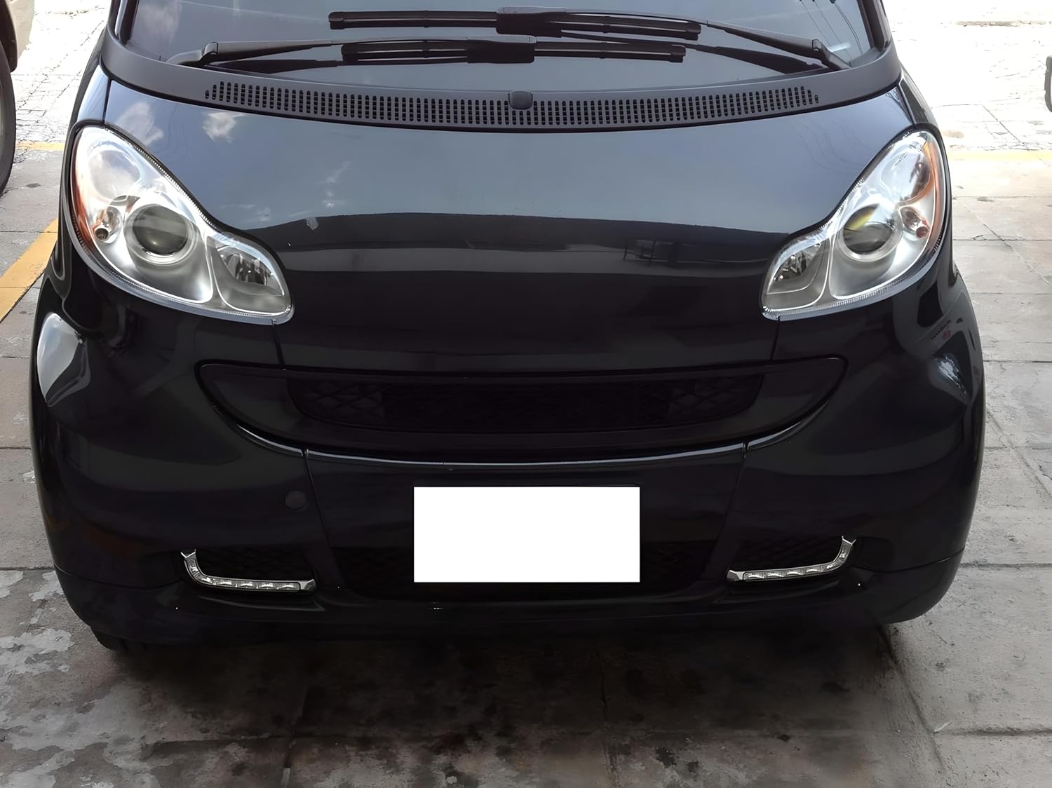 iJDMTOY Brabus-Style Xenon White LED Daytime Running Light Kit Compatible With 2008-2012 W451 Smart Fortwo, Lower Bumper Grille Insert DRL Bezel Assy