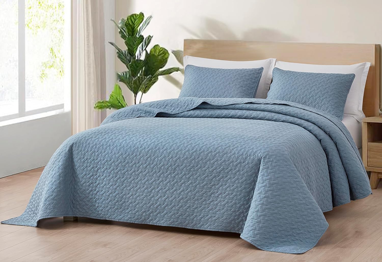 Chezmoi Collection Milo 3-Piece Soft Cooling Blend of Rayon Derived from Bamboo & Polyester Cross-Stitch Quilted Coverlet Set (King, Light Gray)