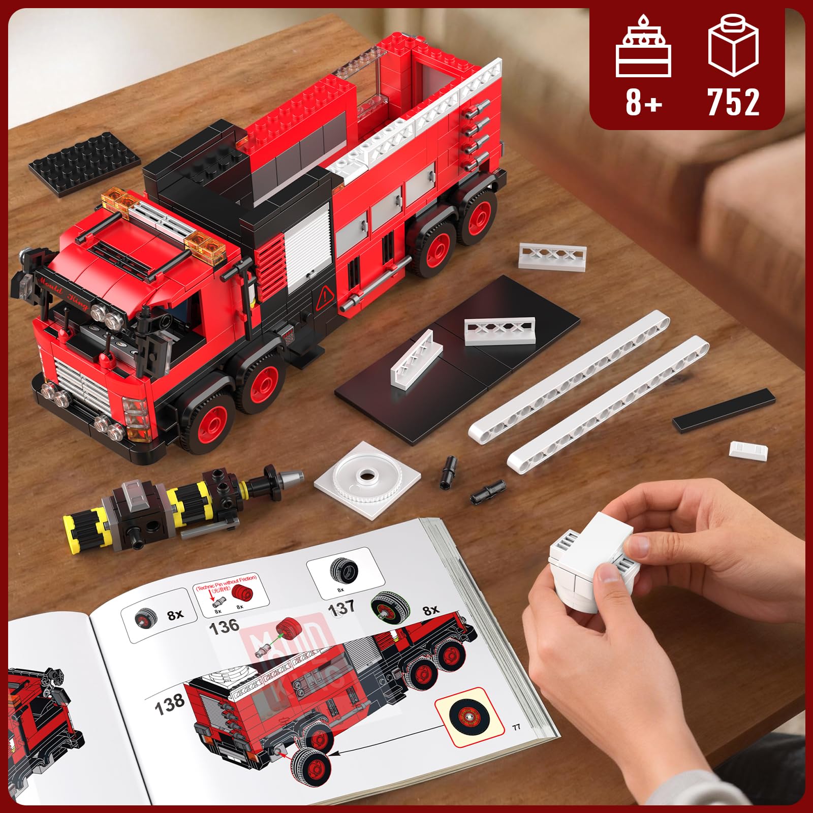 Mould King 24094 MOC Kit de modélisation technique pour camion avec échelle de toit pliable, briques de construction de camion de pompier, cadeaux pour 8 ans et plus (752 pièces)