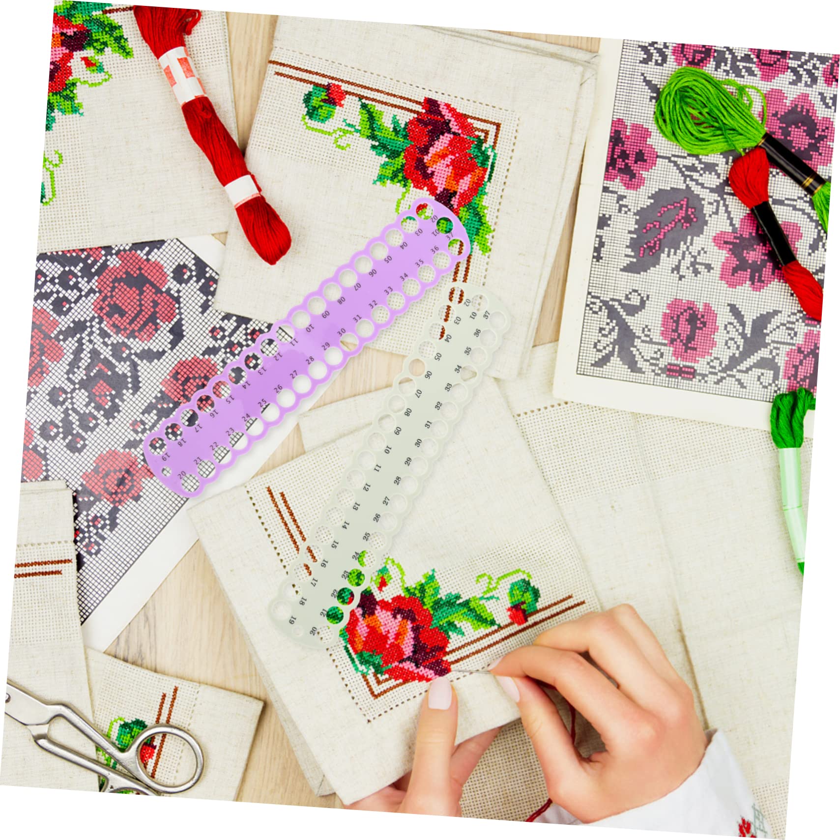 LALAFINA 6Pcs Wear Resistant Stitching Thread Organizer for Household Embroidery Compact and Lightweight Prevent Tangles Durable Plastic Thread Holders for Daily Use