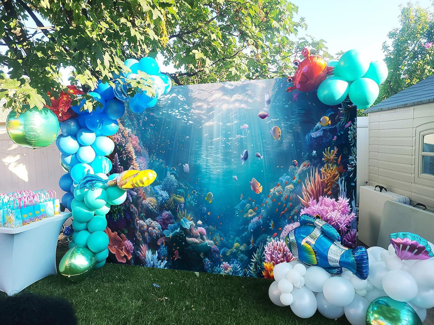 Toile de fond sous la mer - 3 x 2,4 m - Récifs coralliens réalistes, poissons tropicaux et lumière du soleil - Toile de fond pour aquarium pour fête d'anniversaire d'enfants, décoration de