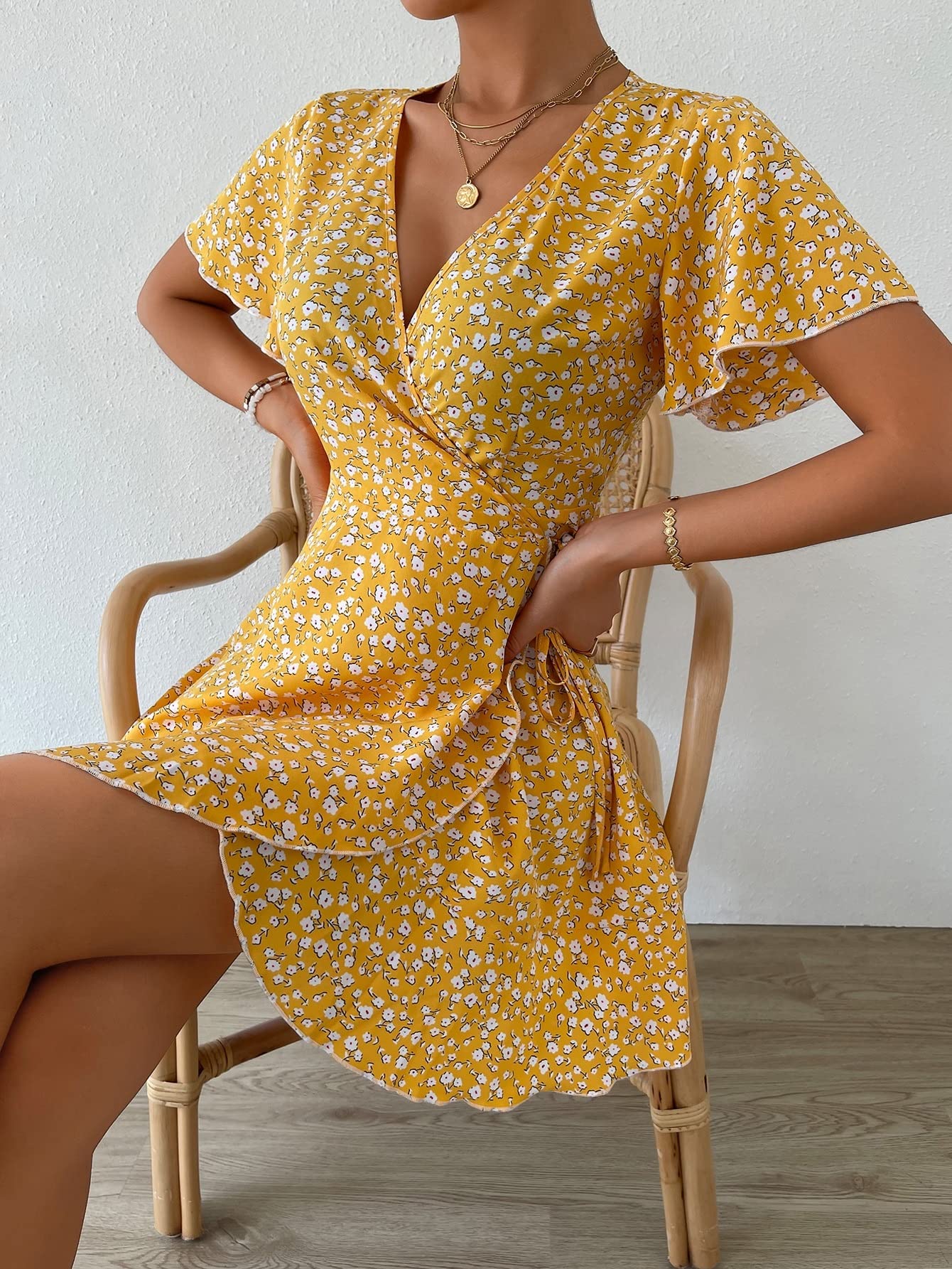 METOES Women's Spring Summer 2023 Boho Mini Short Dress Short Sleeve Floral Wrap Tie Side Dress : Clothing, Shoes & Jewelry