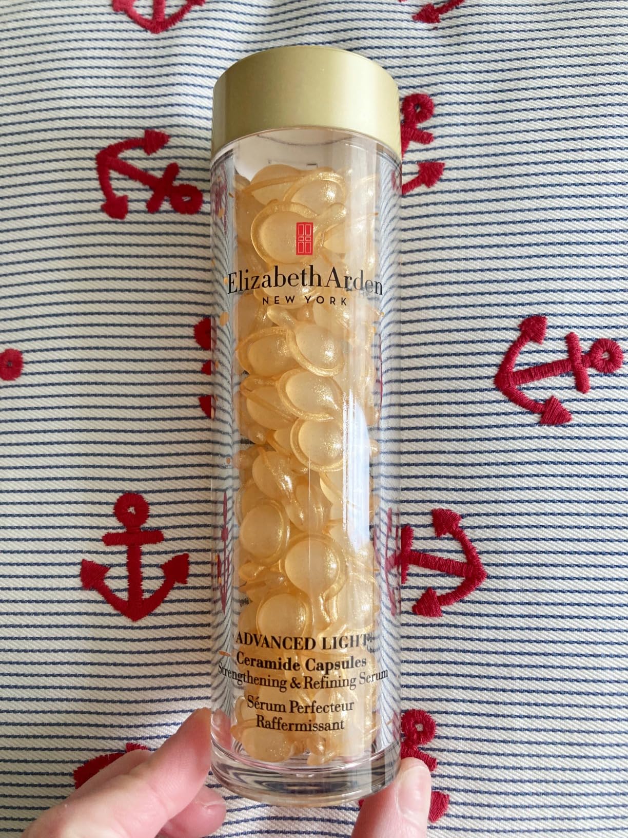 Elizabeth Arden ADVANCED LIGHT CERAMIDE CAPSULES STRENGTHENING & REFINING SERUM