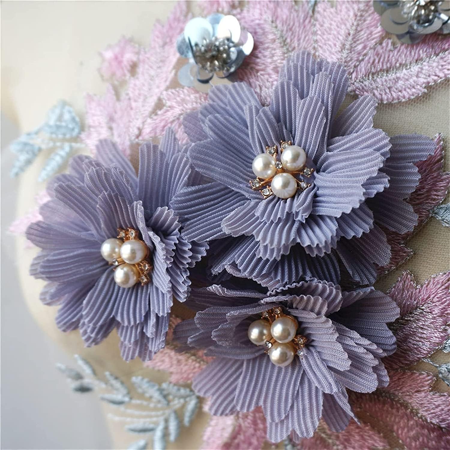 aplikacja koronkowa 3D kwiaty koraliki tkanina z koronką i kryształkami haftowane aplikacje na suknię ślubną naszywka na sukienkę DIY dekoracje(Purple)