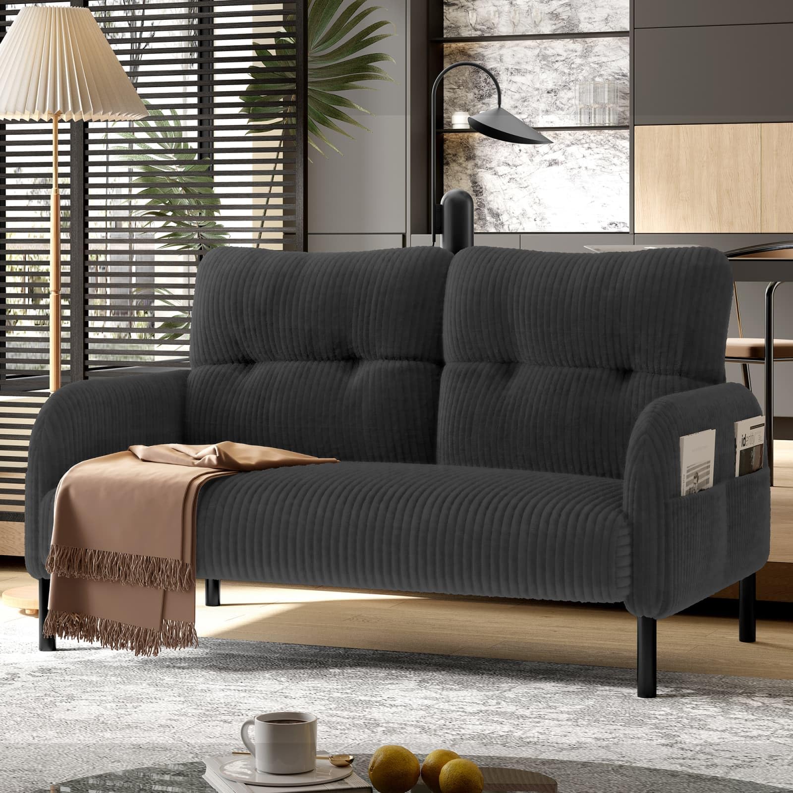 KOMHTOM Piccolo divano a 2 posti in velluto a coste con schienale alto comodo, 4 tasche e gambe in metallo, moderno divano angolare per soggiorno, camera da letto e ufficio (grigio - 2 posti)