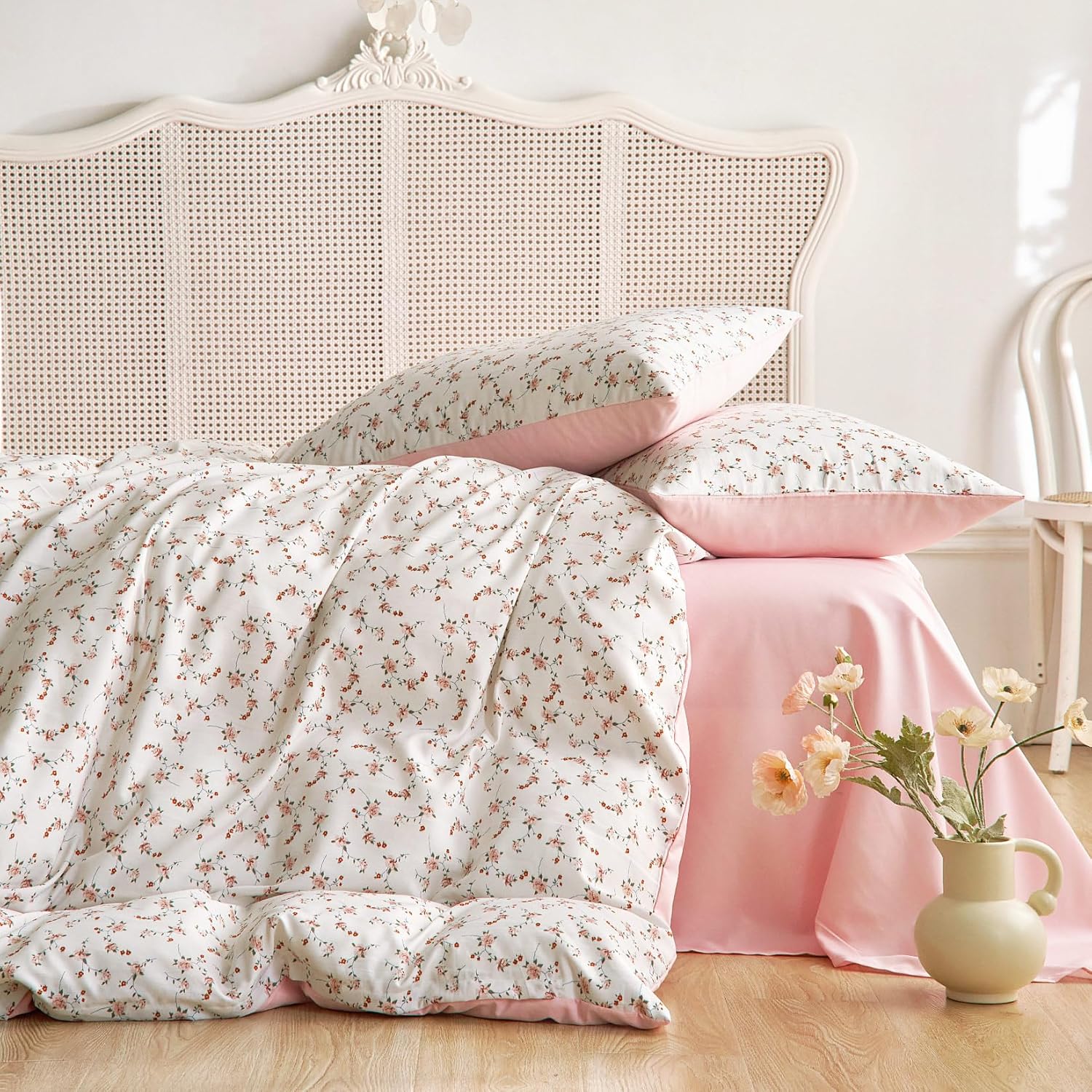 Wake In Cloud - Floral Comforter Set, Coquette Cottagecore Aesthetic Cute Flower Pattern for Women Teen Girls, Soft Lightweight Dorm Bedding, 3 Piece, Pink, Full Size - Image 5