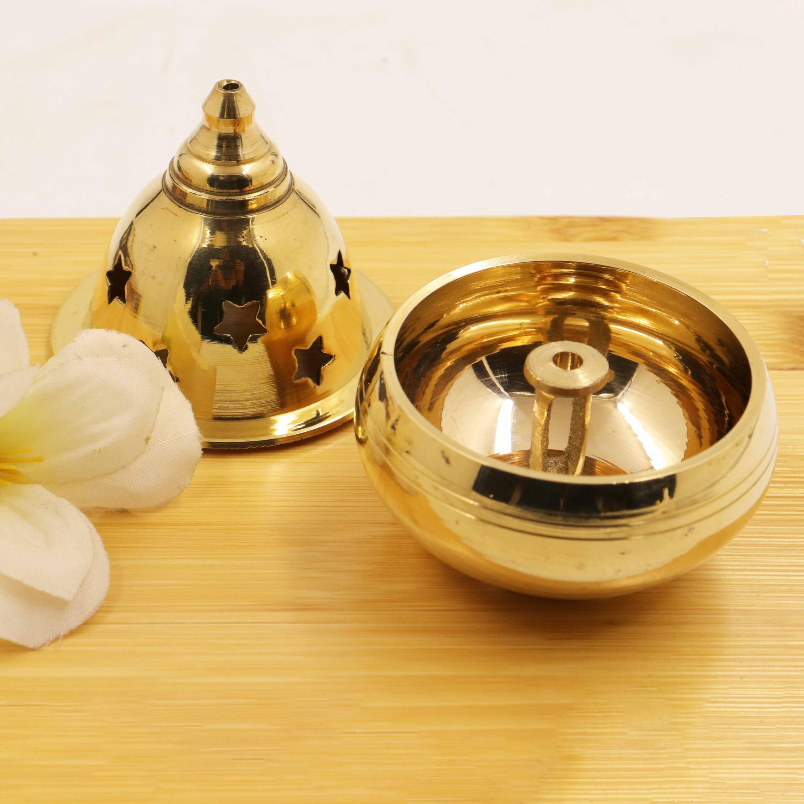 Spillbox Traditional Brass Akhand Diya for Puja | Pooja Aarti | Arti Deepak Deepam Oil Lamp for Home Temple Decor Gifts -Big Akhand Diya(1)