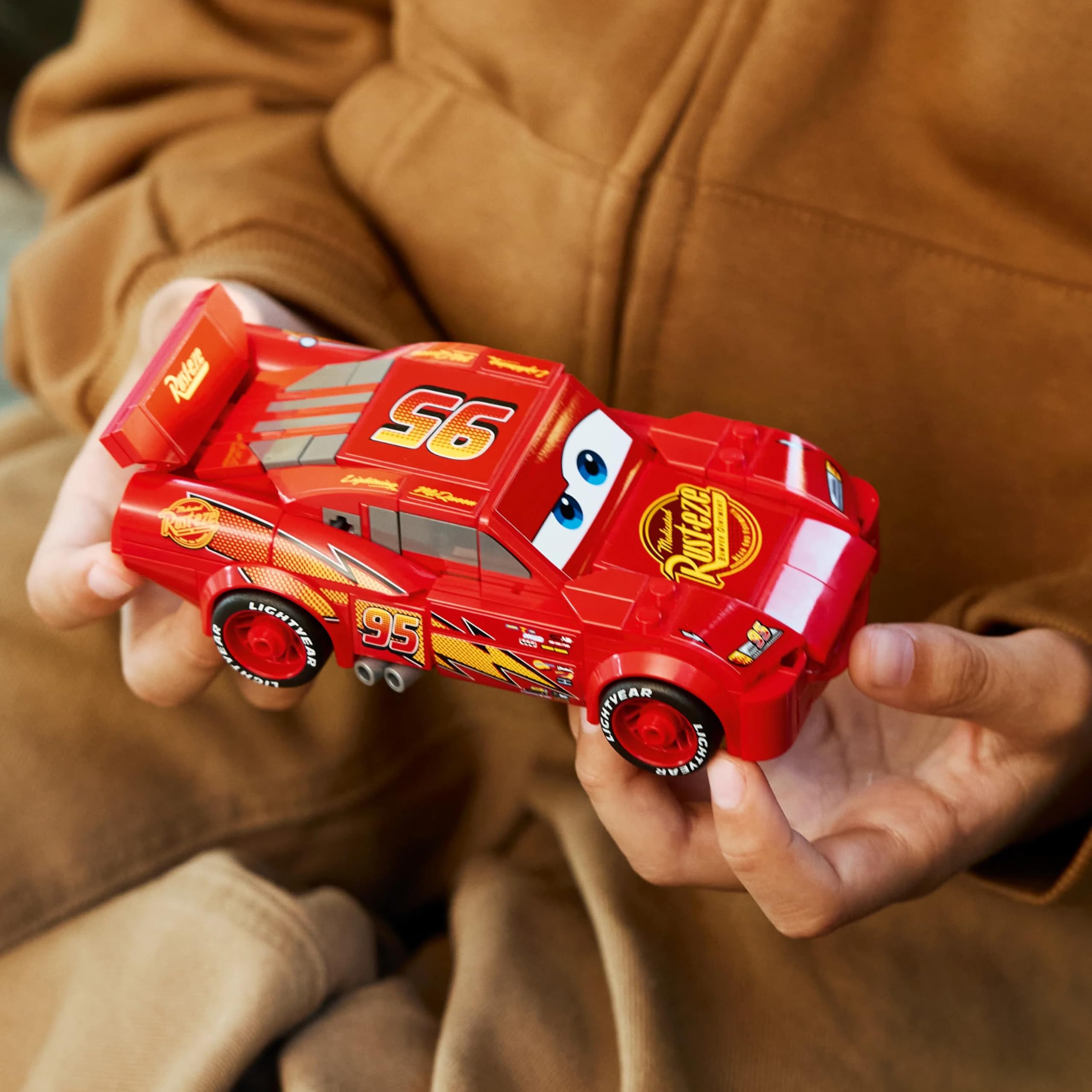 LEGO Speed Champions | Zygzak McQueen, zabawka konstrukcyjna dla chłopca i dziewczynki, samochód do składania dla 9-latka, zestaw z filmu Auta Disney Pixar, pomysł na prezent dla dzieci 77255