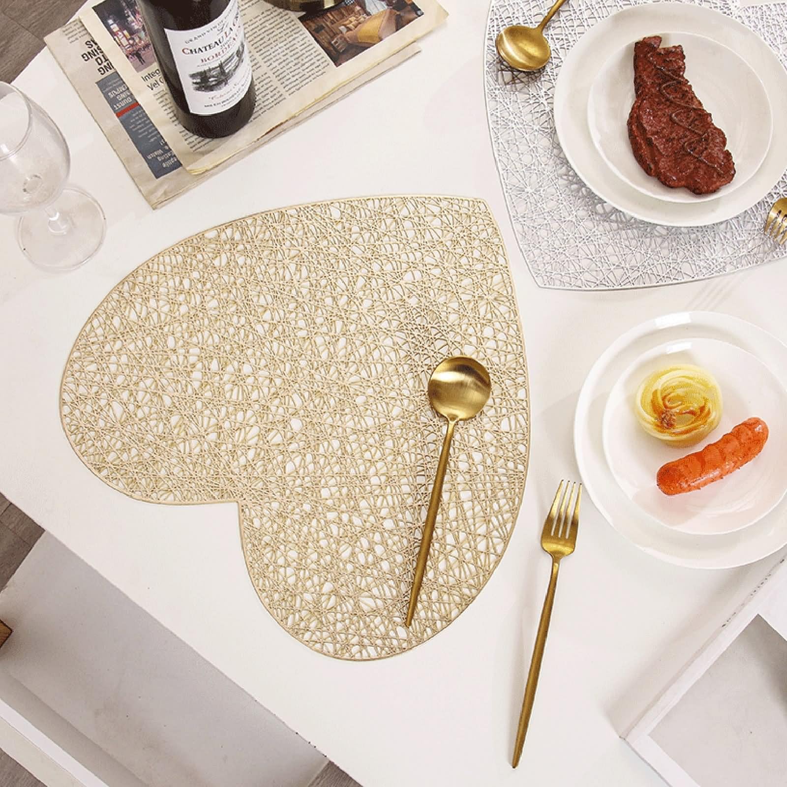 Manteles individuales para 8 personas, manteles individuales para boda, 39 x 38 cm, en forma de corazón, PVC dorado, para cocina, restaurante, mesa de comedor