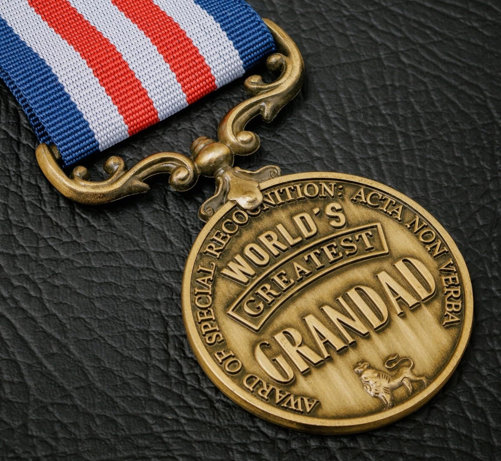The Commemorative Coin Company Gold Worlds Greatest Grandad Service & Bravery Medal. Grandpa/Grandfather Gift/Present/Birthday.