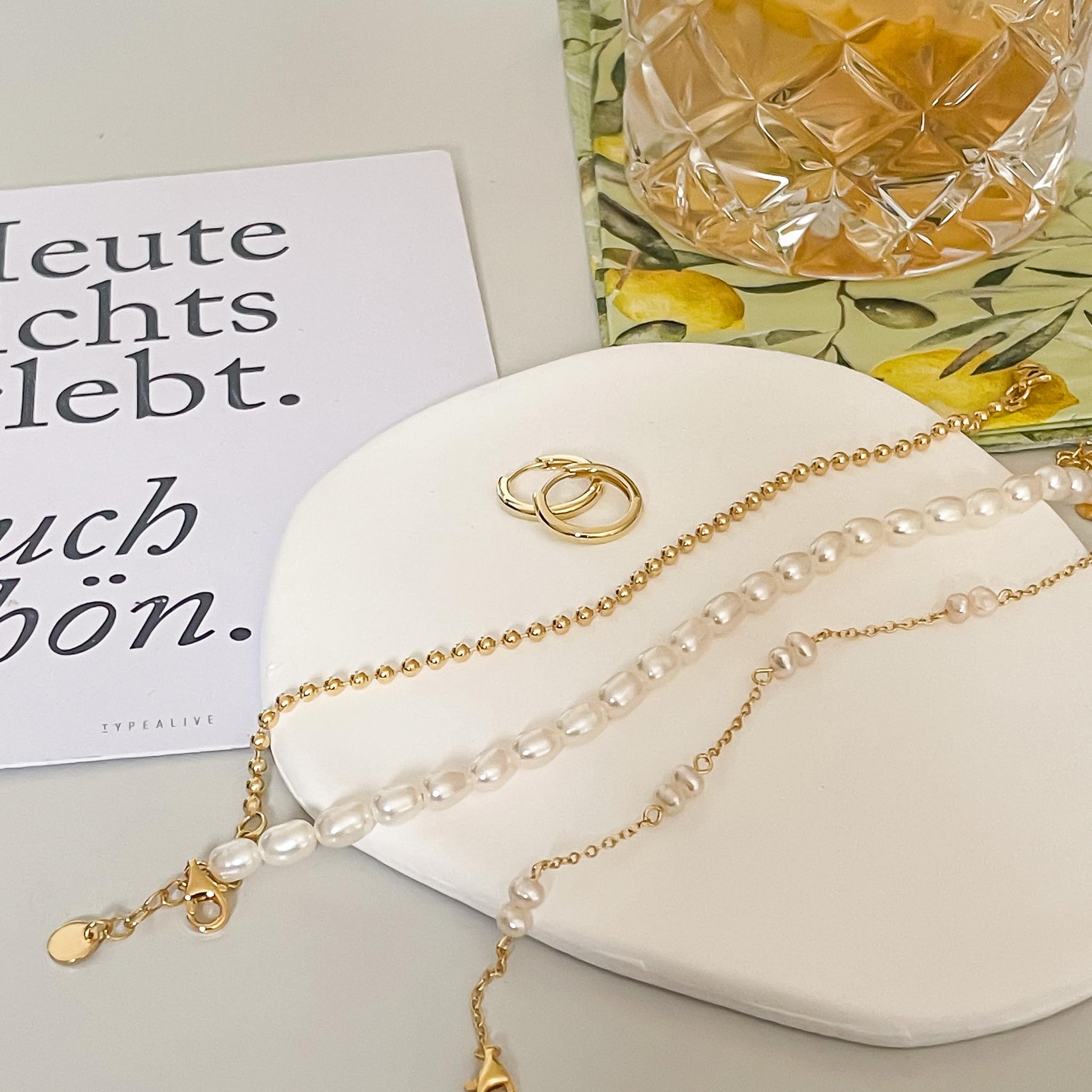 Mary & Jules Perlenarmband Damen Gold mit echten Süßwasserperlen und 925 Sterling Silber - aus recyceltem Silber, vergoldet, Perlenarmband Gold Damen für Frauen & Mädchen