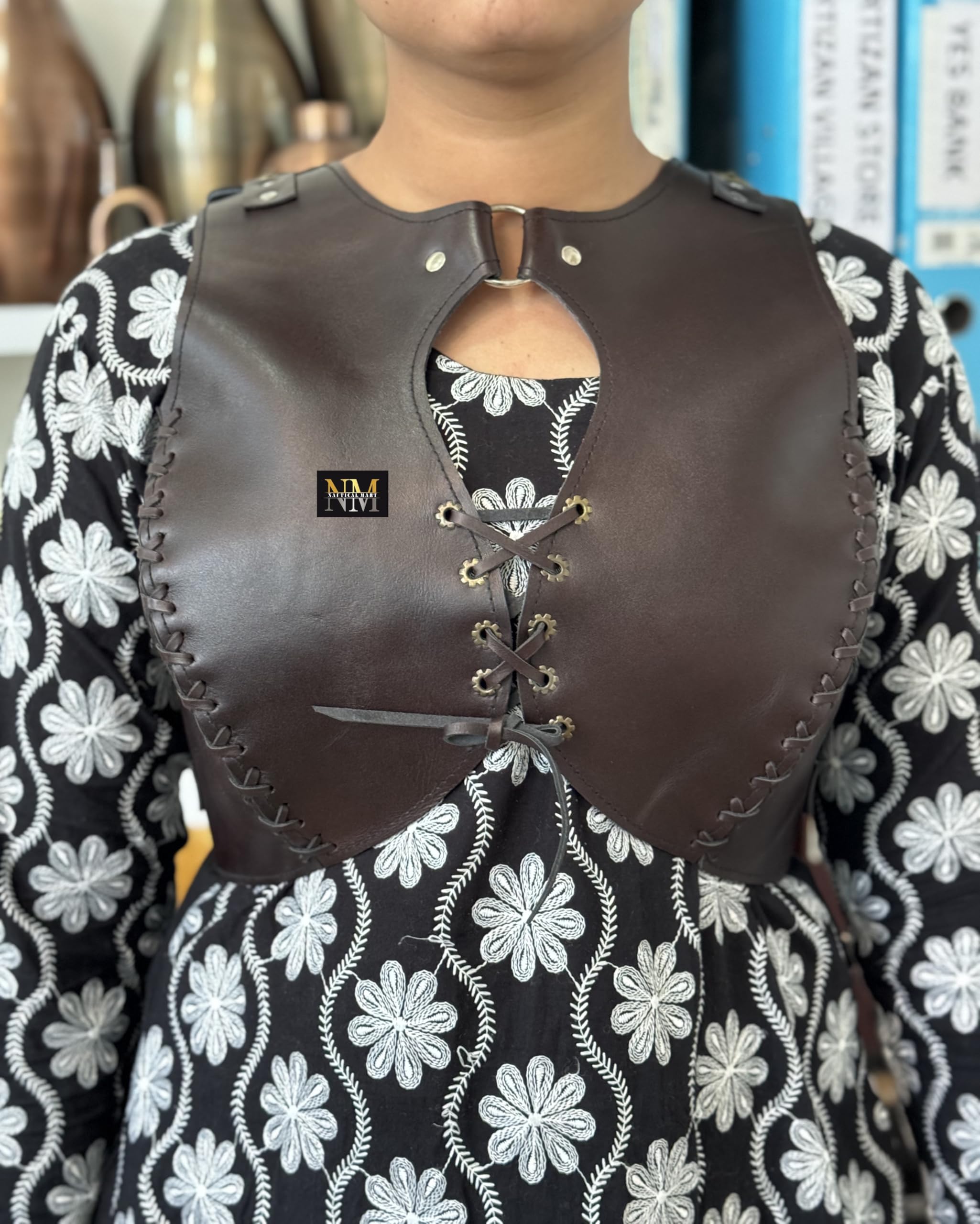 Medieval Leather Lady Armor Cuirass LARP Female Chest Armor Viking Halloween Cosplay Armour Costume