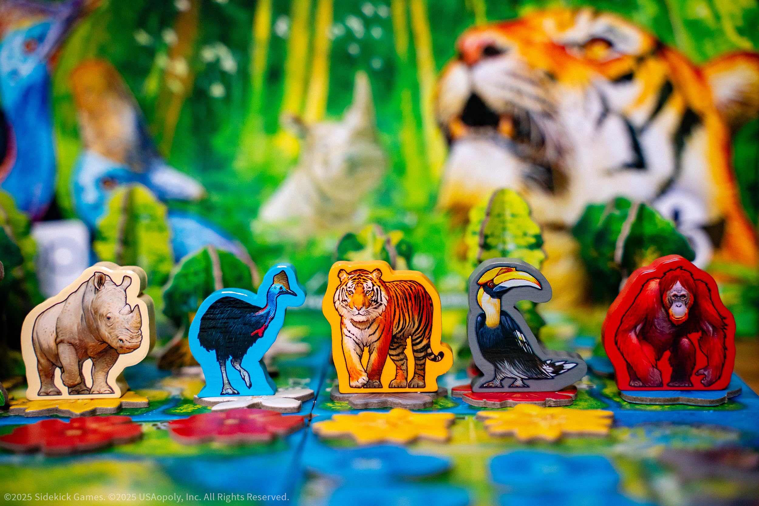 USAopoly HUTAN: Life in The Rainforest - Tile Placement Board Game - for Families & Friends - 1–4 Players | 30–45 Min | Age 8+ - English