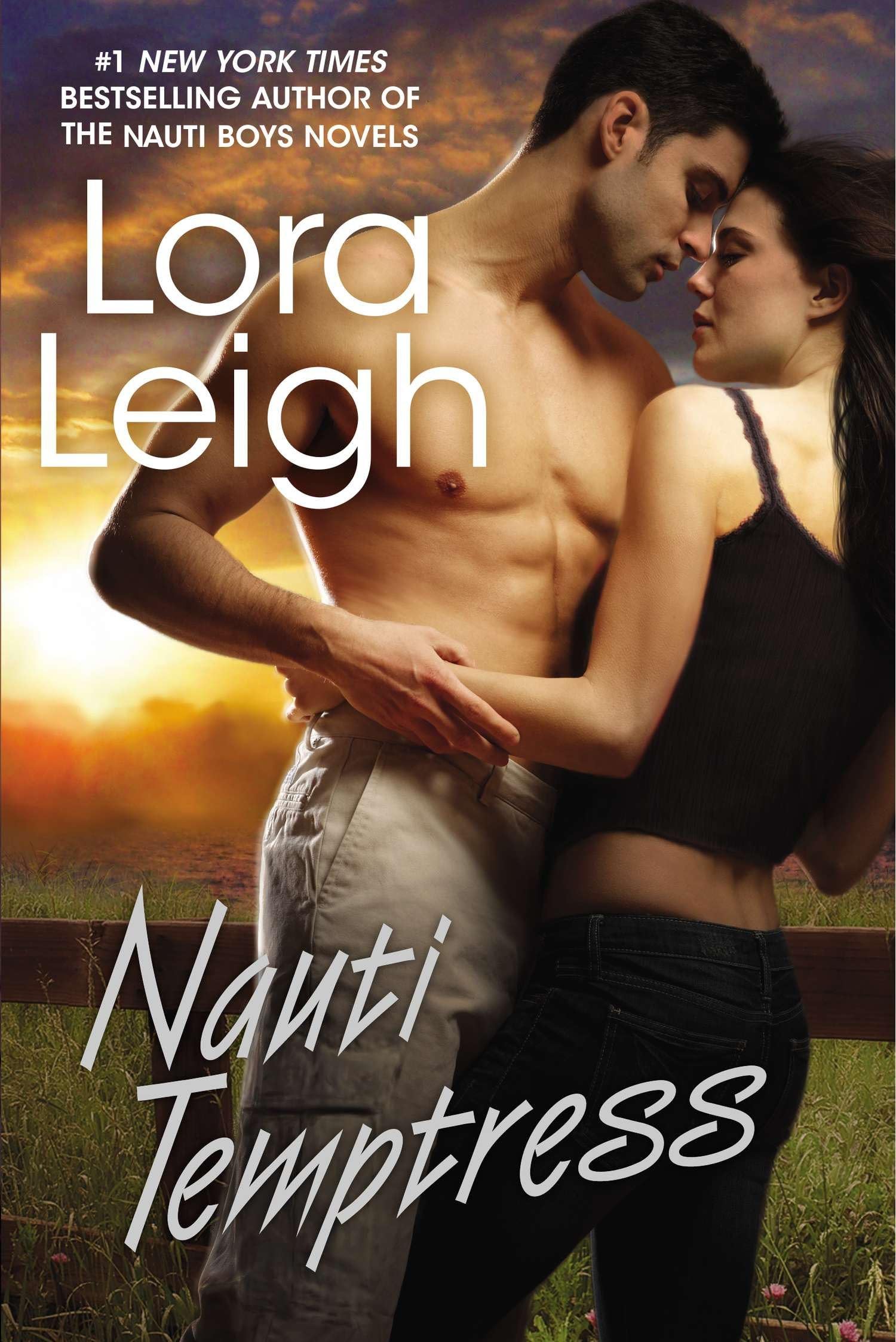 Nauti Temptress (Nauti Girls) By Lora Leigh