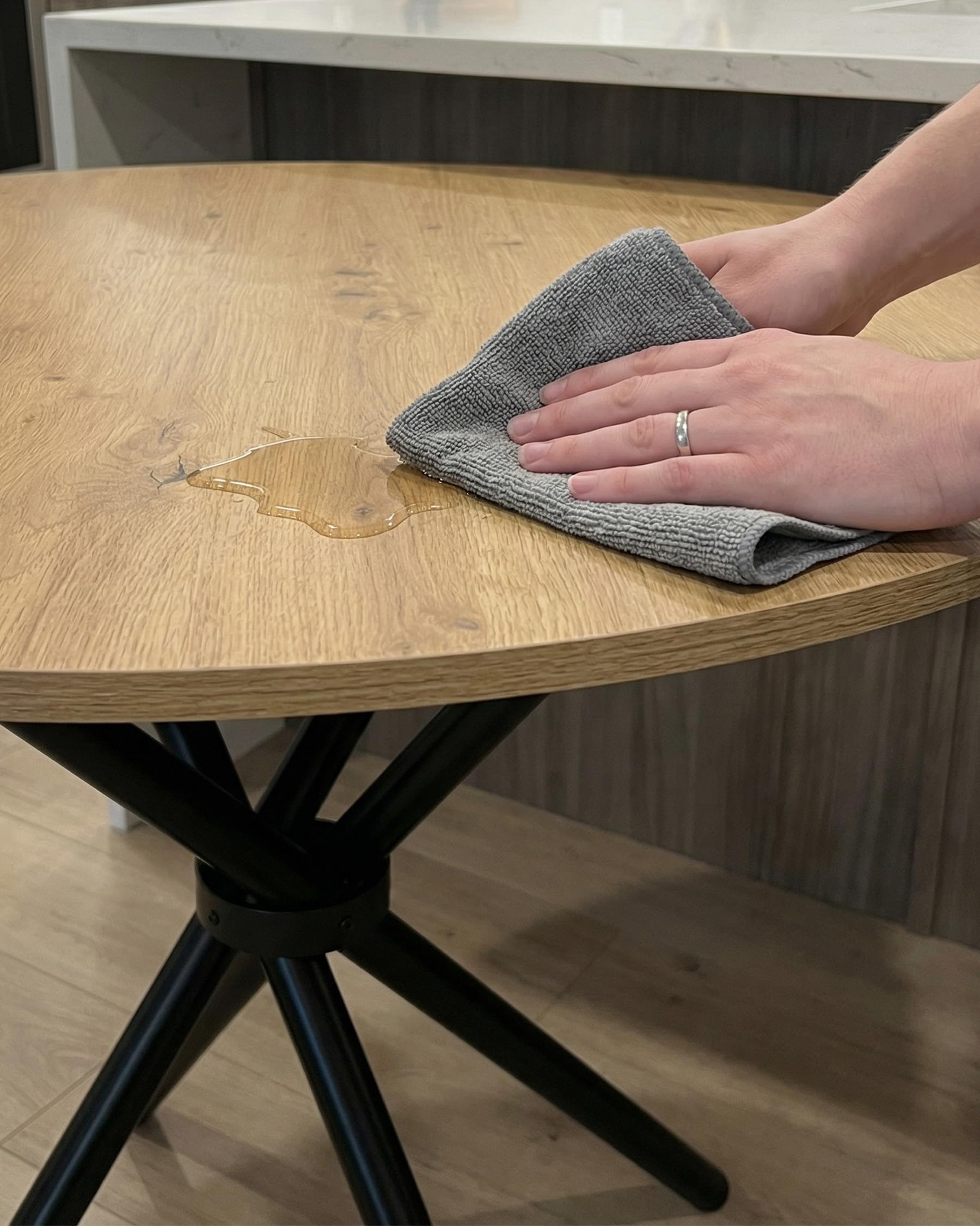 Esstisch Rund 120 cm Esstisch Holz in Holzoptik Eiche Runder Küchentisch für Esszimmer Modern Esszimmertisch mit Metallbeinen Großer Holztisch für 4 bis 6 Personen Wohnzimmer Tisch