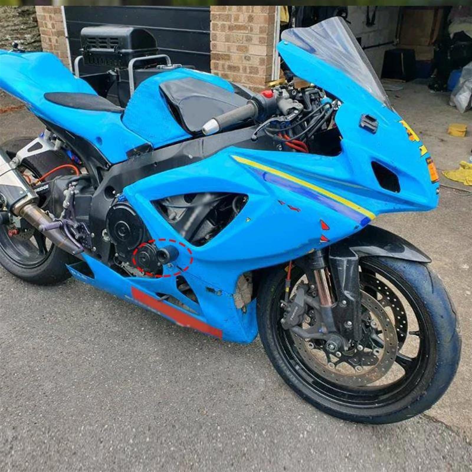 Frame Sliders Sturzschutz Rahmenschieber Für Suzuki Für GSXR600 Für GSXR750 Für GSXR 600 750 Für GSX-R 2011-2014 2015 Motorrad No Cut Rahmen Sliders Crash Fallen Schutz(Schwarz)