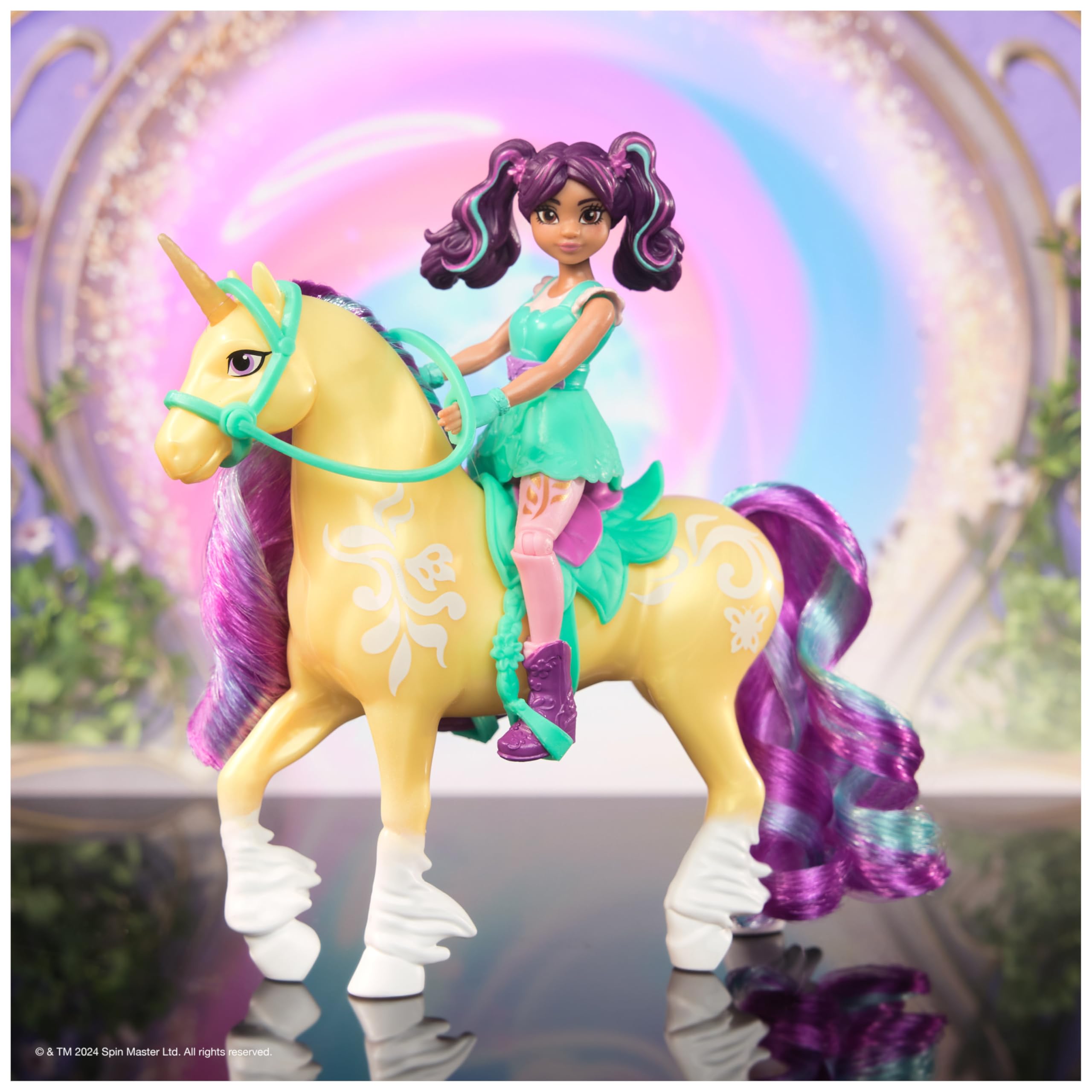 Unicorn Academy, Pacchetto Avventura Libera la magia con Sophia, AVA, Ravenzella, Wildstar, Leaf e Molto Altro Ancora, Bambole e Giocattoli Unicorno per Bambine dai 4 Anni in su