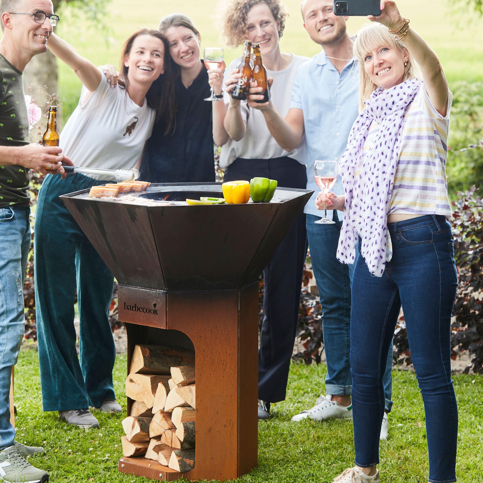 Barbecook Feuerschale mit Feuerplatte Nestor Original BBQ Grill und plancha aus Cortenstahl, 92x92x101cm