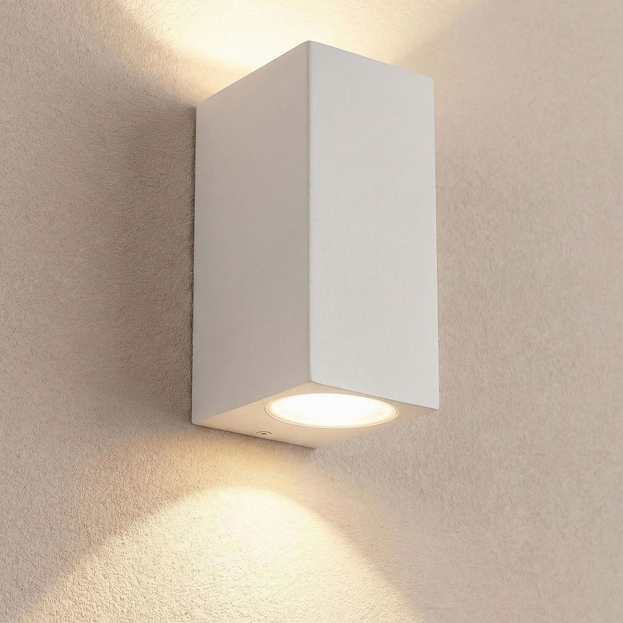 max K O M F O R T Wandleuchte Außen UP&DOWN Weiß, IP54 Wetterfeste Wandlampe für 2x GU10, Architektonische Outdoor Wandleuchte aus Aluminium für Hauswand & Fassade