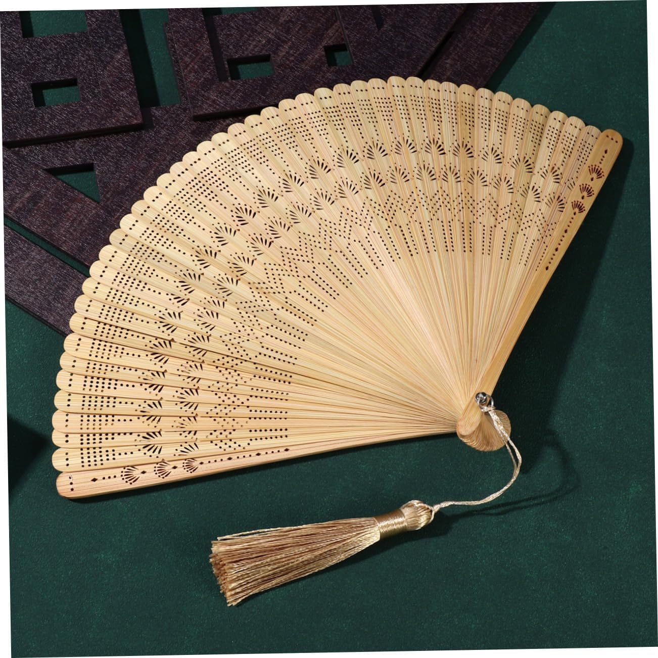 iplusmile Vintage Hand Fan for Women Elegant Foldable Accessory for Weddings Birthdays and Home Decor Portable Design for Hot Days Craftsmanship and Timeless Charm Brown