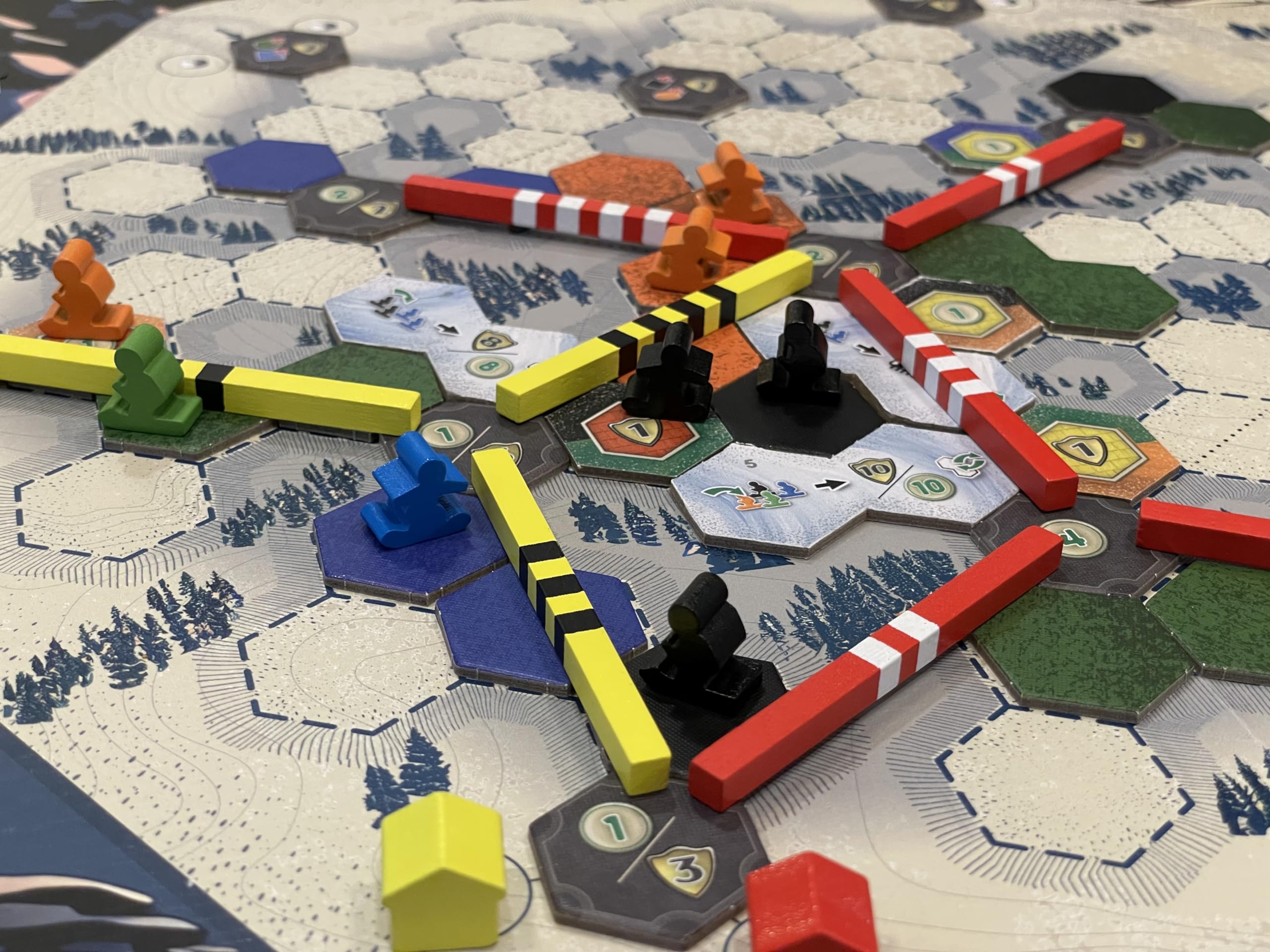 Amazon.com: Alpenglow: The Ski Resort Board Game | Fun Strategy 