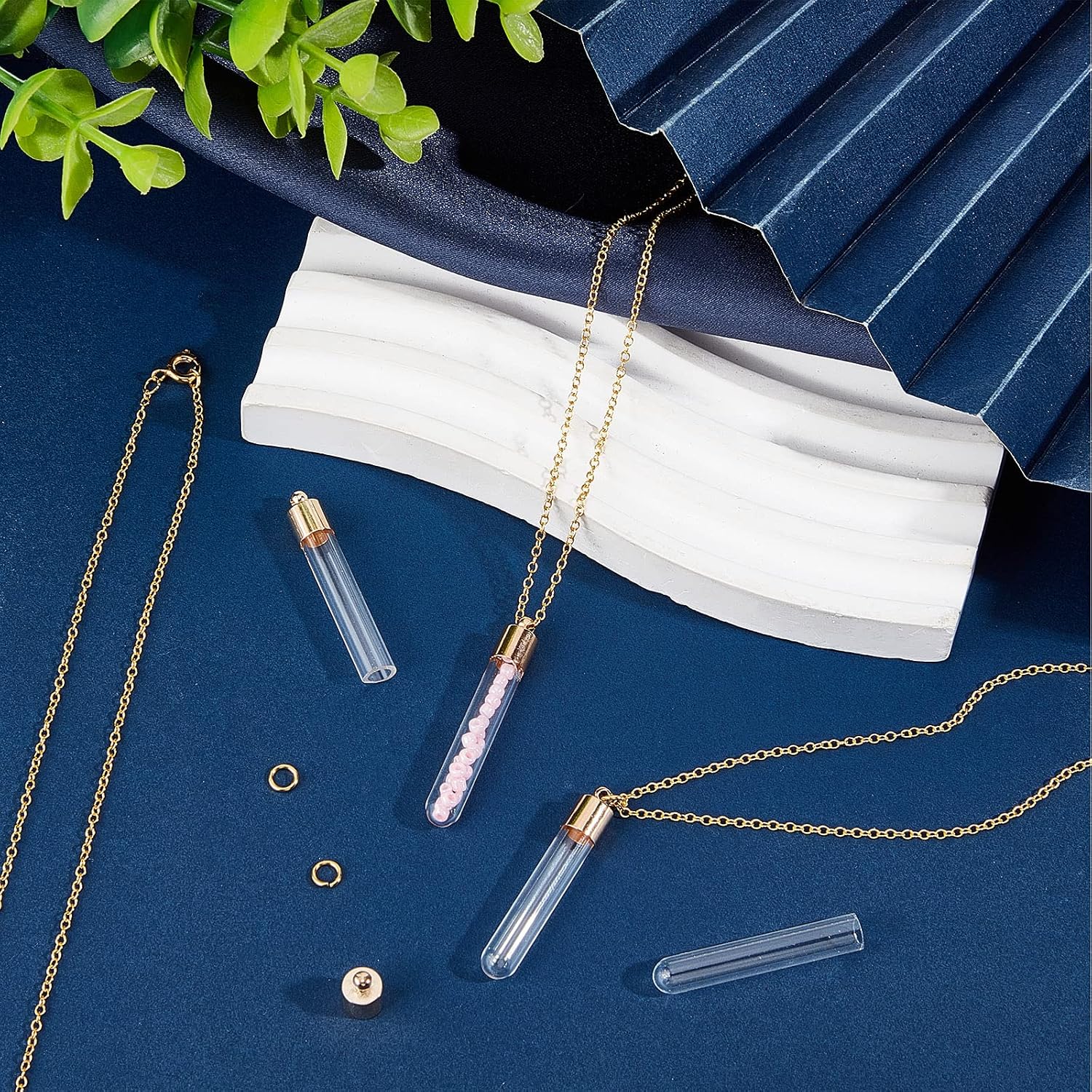 SUNNYCLUE 1 Box 64pcs Glass Bottle Necklace Making Kit Glass Bottle Charm Caps Bottles Empty Hourglass Clear Vial Charm for Jewelry Making DIY Necklaces Beads Perfume Hair Mud Holder Supplies