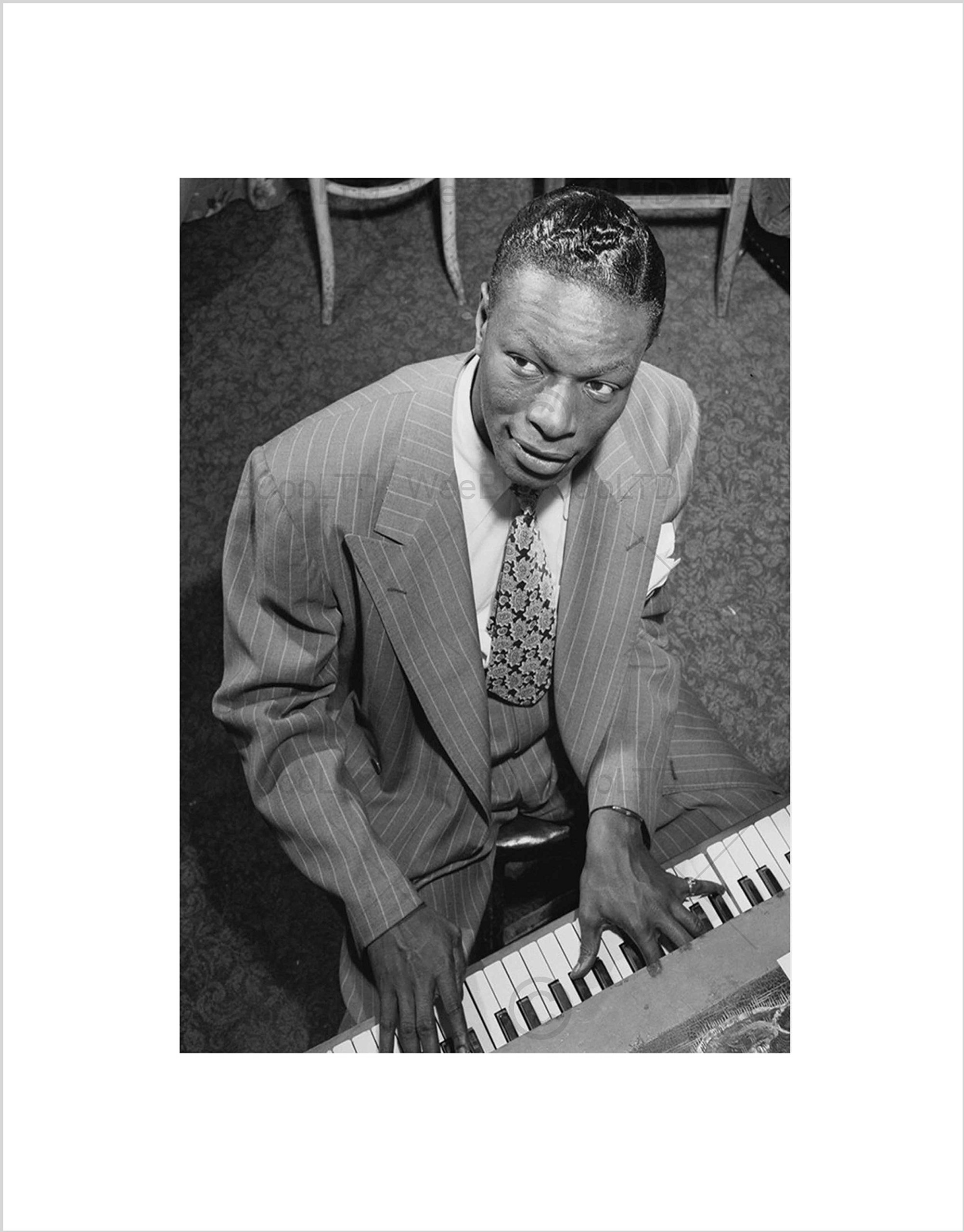 Wee Blue Coo VINTAGE PORTRAIT LEGENDARY MUSICIAN NAT KING COLE FRAMED ART PRINT B12X3778