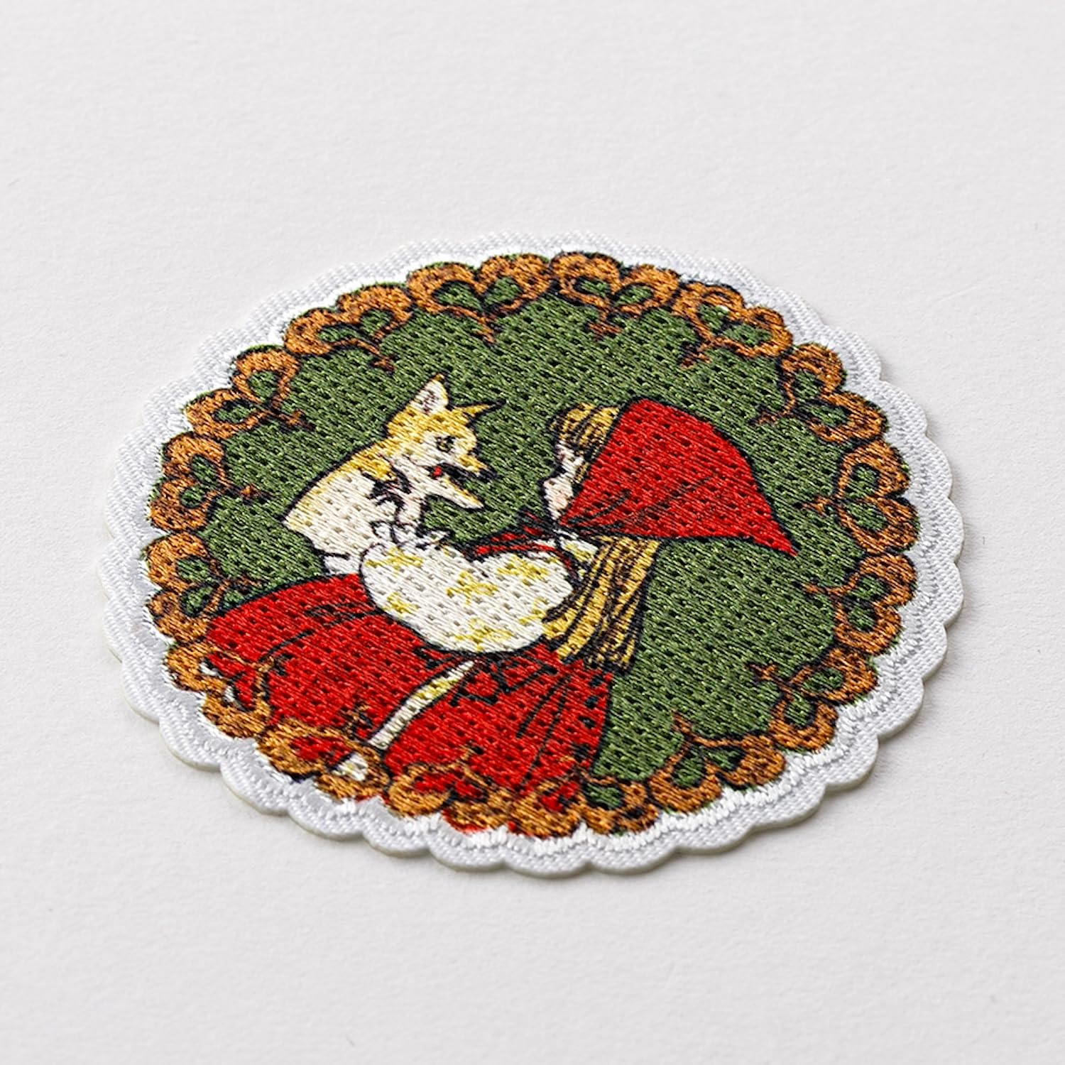ロラライハリス　刺しゅう　アップリケ　ワッペン Amazon.co.jp: くらはしれい 刺繍 プリント ワッペン (物語の主人公
