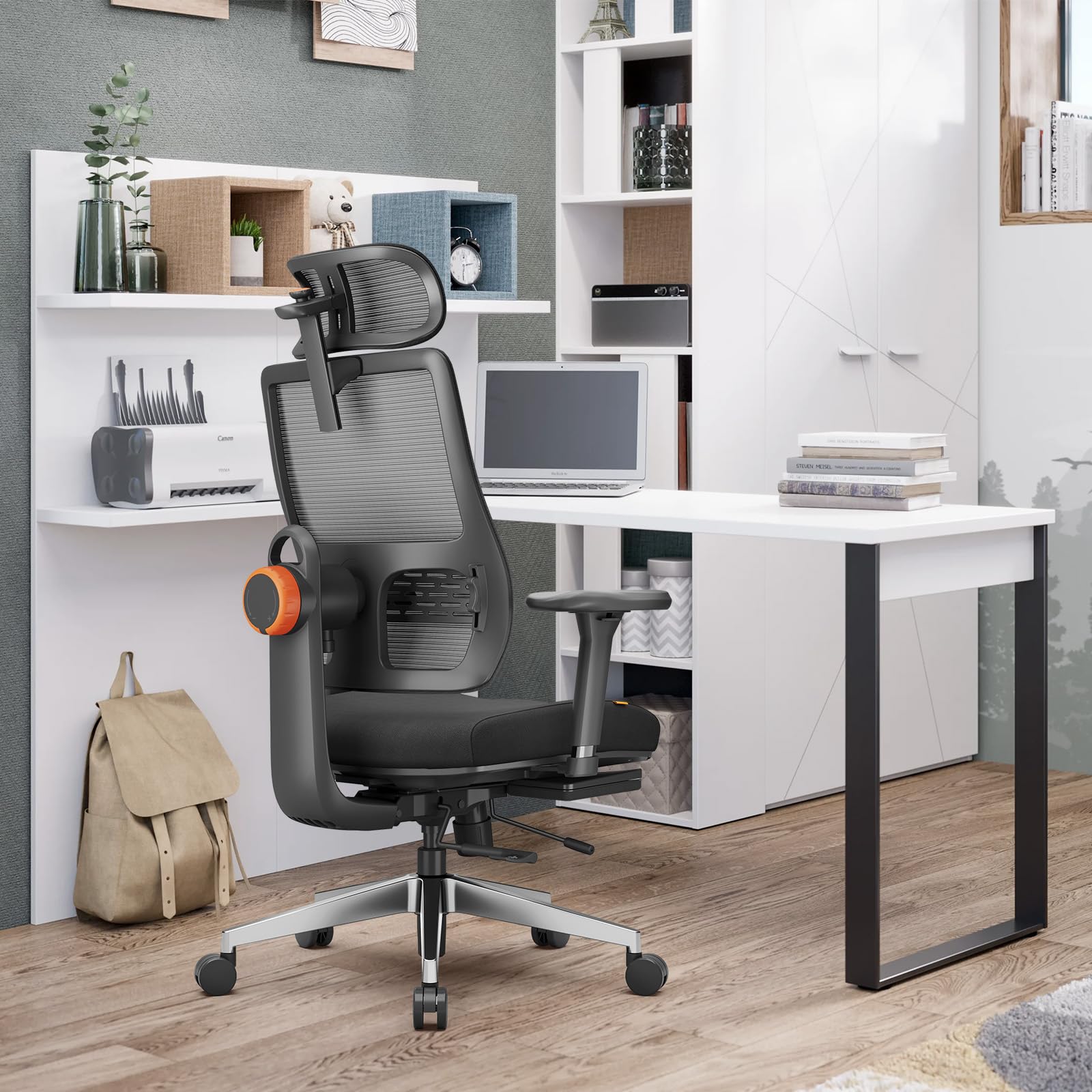 Newtral MagicH-BPro Sedia ergonomica con poggiapiedi – Sedia da scrivania con schienale alto e supporto lombare adattabile e poggiatesta auto following, braccioli 4D, profondità seduta regolabile e