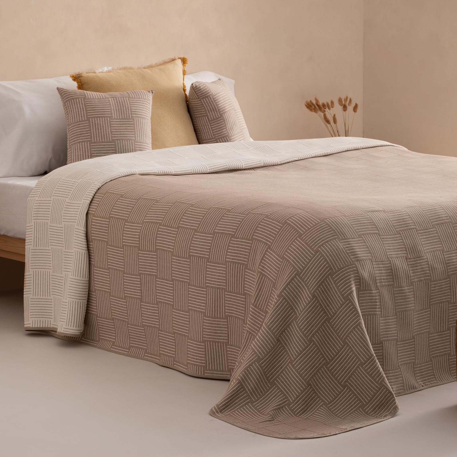 GAMUSI Colcha Moderna Cama 180 cm Ligera Entretiempo Primavera Verano Cuadros Jacquard algodón Transpirable, 270x270 cm, Color Beige