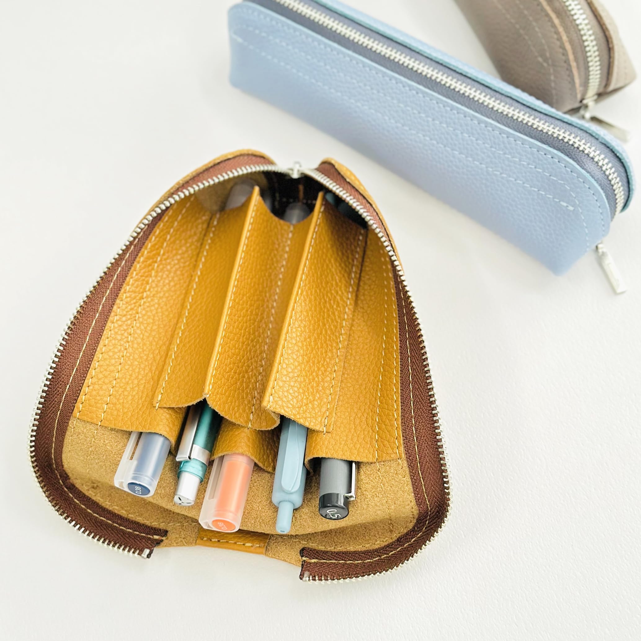 Amazon | 革工房いんのしま ペンケース 筆箱 ロールペンケース