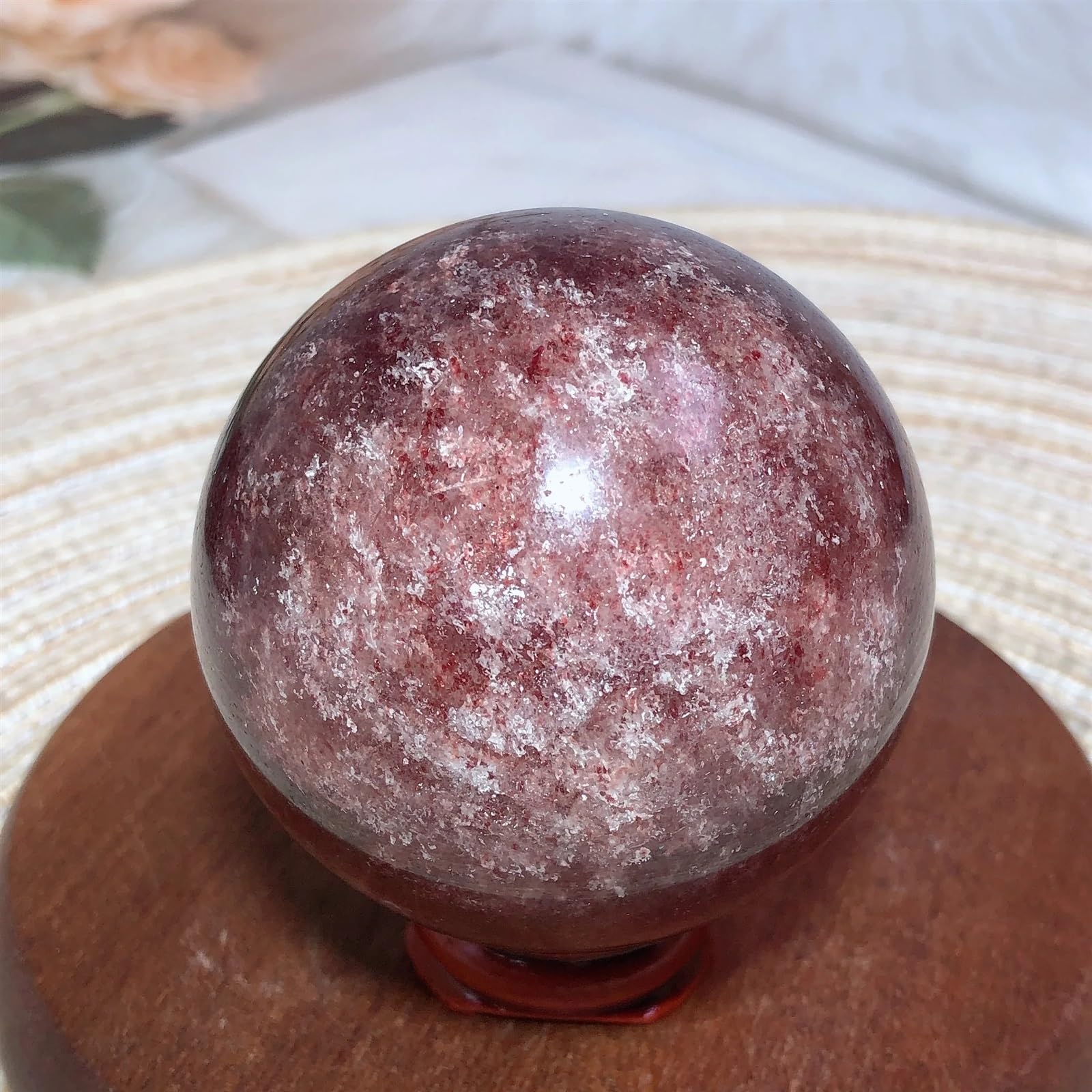 AUOQKQUT Crystal Flower Strawberry Quartz Ball Ornaments Home Ornaments Room Decoration Gifts Home Decor