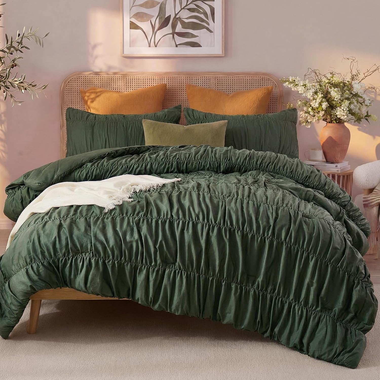 Bedbay Boho Ruched Comforter Set for King Size Bed,Dark Green Ruffle Bedding Set,3 Pcs Breathable Cotton King Comforter Bed Set,Vintage Ruffled Fluffy Quilt Comforter for All Seasons