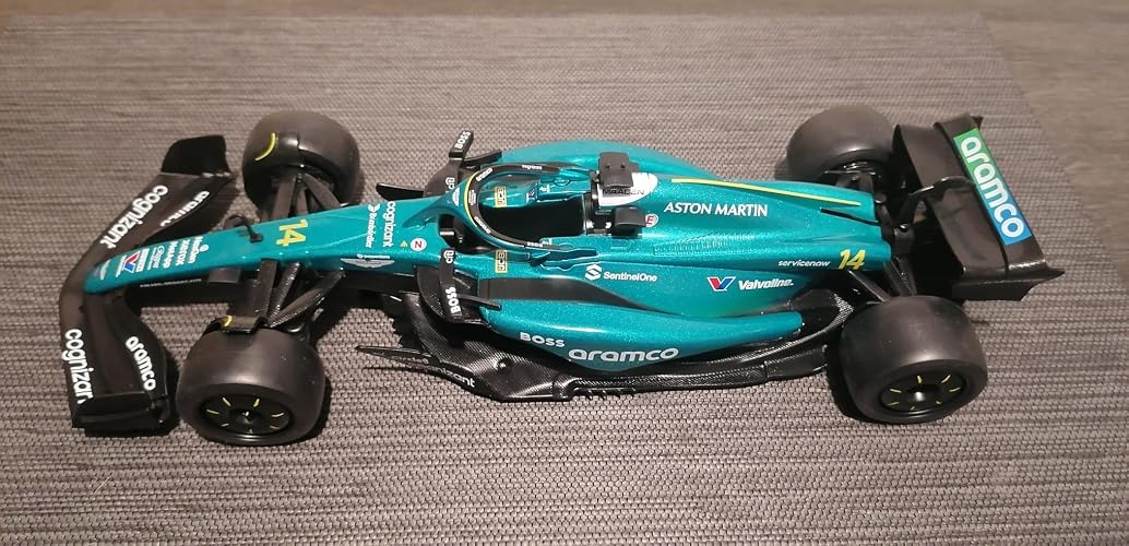 Aston Martin AMR24 F1 – Modèle de voiture moulée sous pression à l'échelle 1:24 – Saison 2024 | Fernando Alonso #14 Édition Collectors détaillée | Produit sous licence officielle, Türkis Aston Martin AMR24 F1 – Modèle de voiture moulée sous pression à l'échelle 1:24 – Saison 2024 | Fernando Alonso #14 Édition Collectors détaillée | Produit sous licence officielle, Türkis