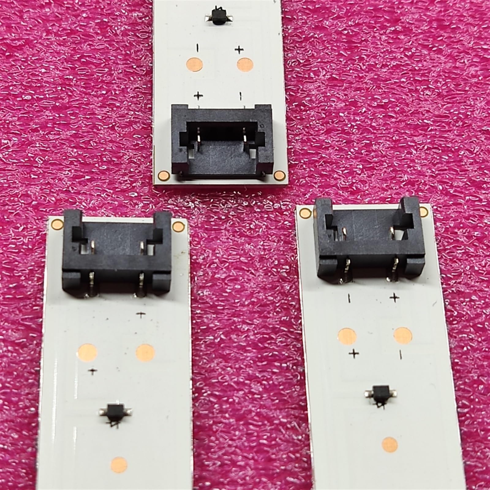 Striscia di retroilluminazione a LED da 3 Pezzi Compatibile for 43UK6300PLB 43UJ634V 43LJ61_FHD_L 43UJ651V 43UJ561V 43UJ701V 43UK6200 43UJ630V 43UJ635V 43LJ624V (Color : 2 Set)