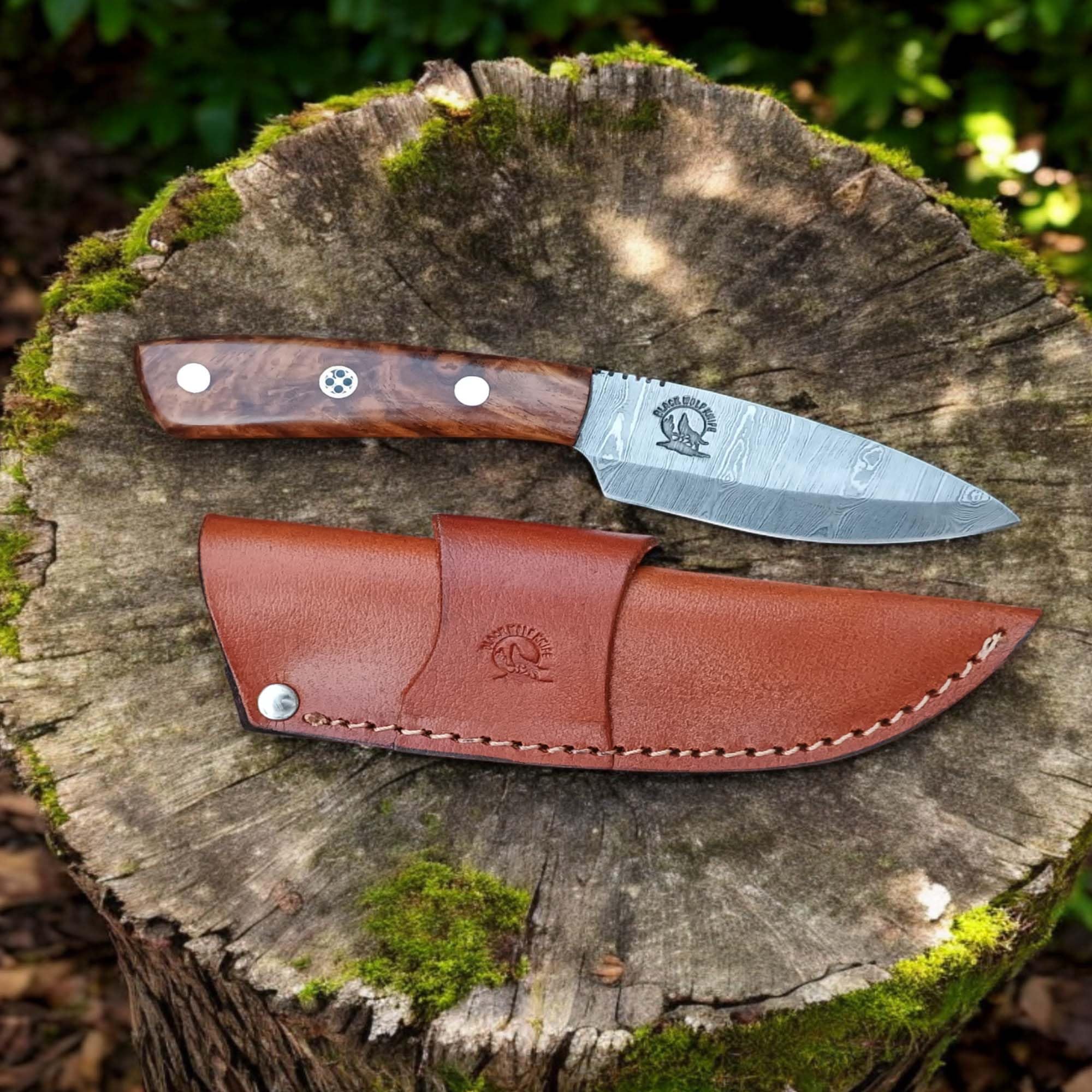 Handmade Damascus Hunting Knife with Sheath - Fixed Blade Knife for Men - ROSE Wood HandleWith Leather Sheath - Bushcraft Knives, Camping Knife Survival BWK-J345