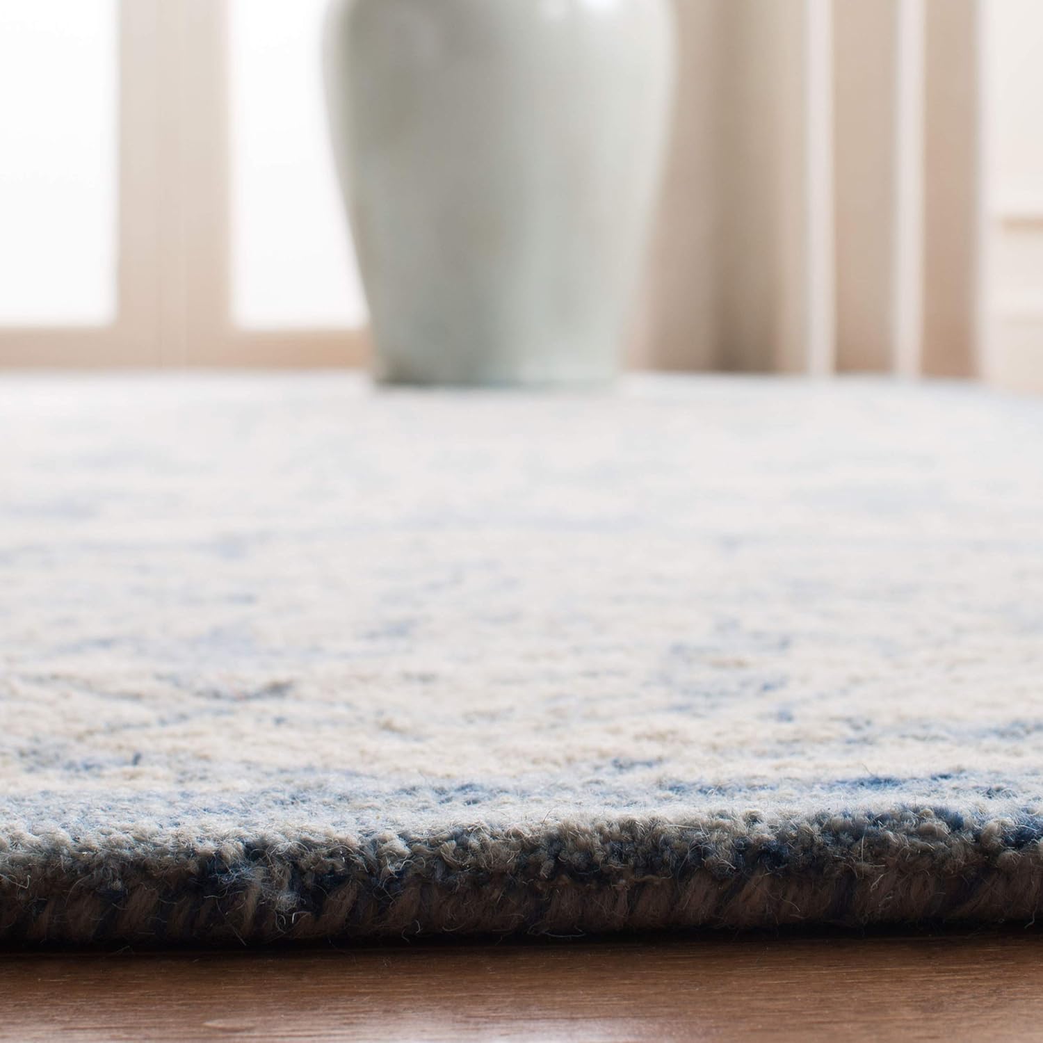 SAFAVIEH Area Rug 8x10 - Micro-Loop Collection - Large - Blue, Handmade Wool, Damask Design, Ideal for Living Room, Bedroom, Office, Dining Space (MLP513M)