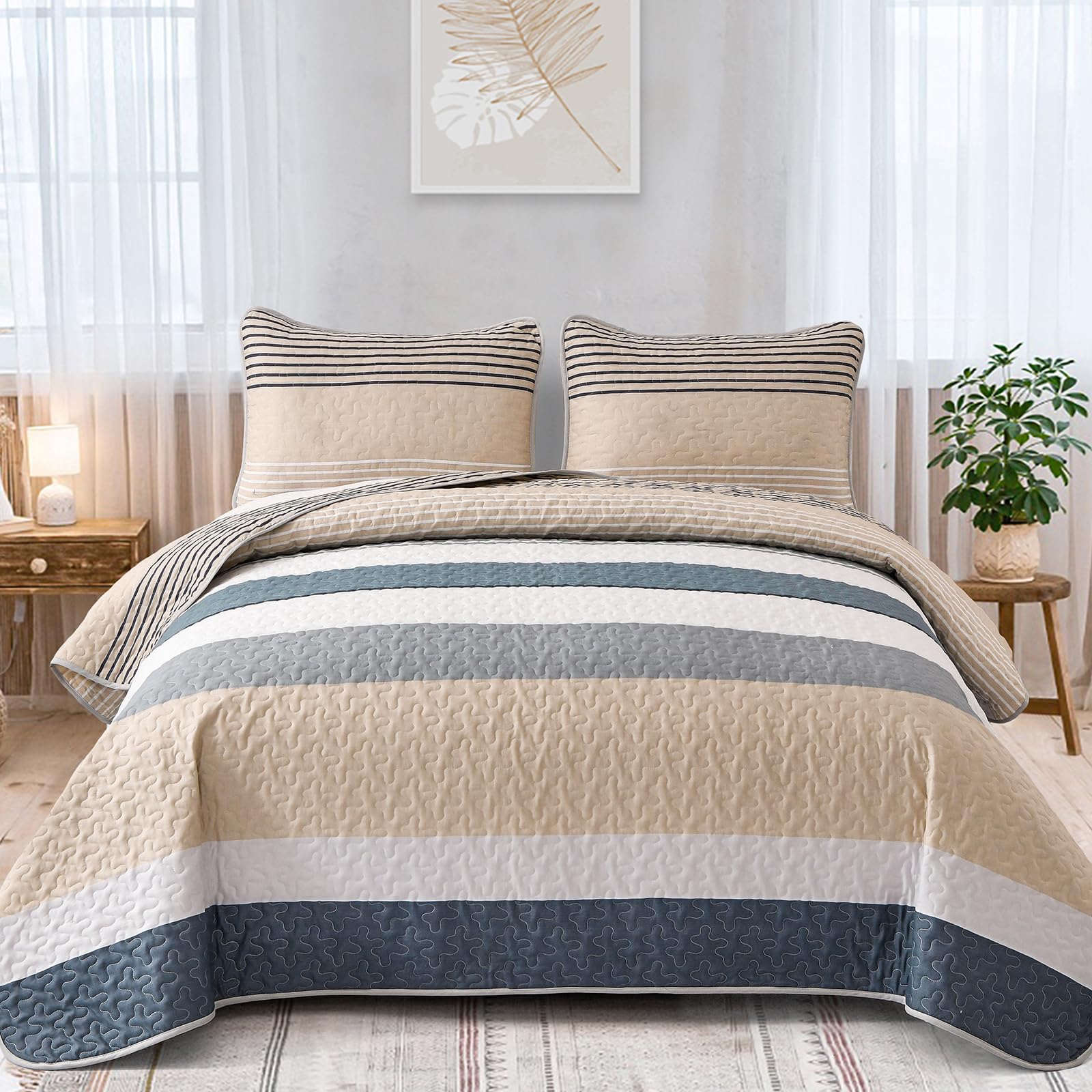 Dinjoy Beige Boho Quilt Queen Size,Khaki Striped Bedspread 3 Pieces Reversible Quilt Bedding Set Micofiber Farmhouse Coverlet with 2 Pillowcases for Summer (Gray Quilt)