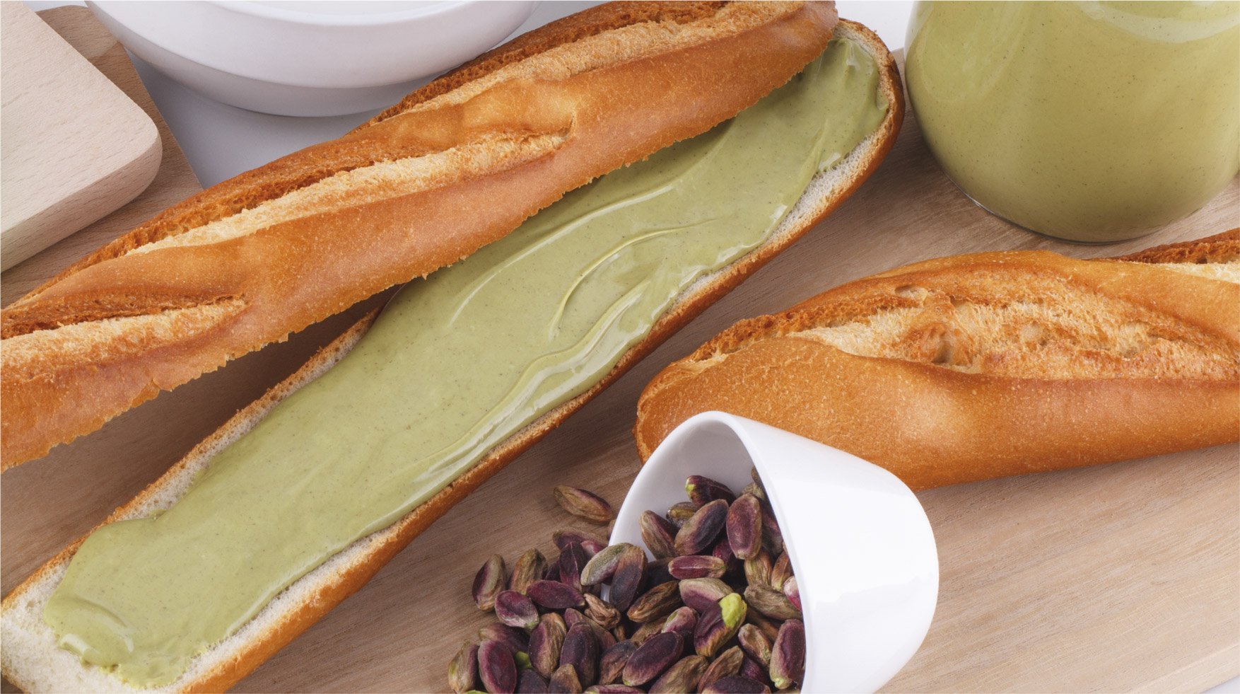 3 Vasi di Crema Spalmabile di Pistacchio preparata con il 45% di pistacchi di Sicilia e olio d'oliva extravergine 3 x 600 g