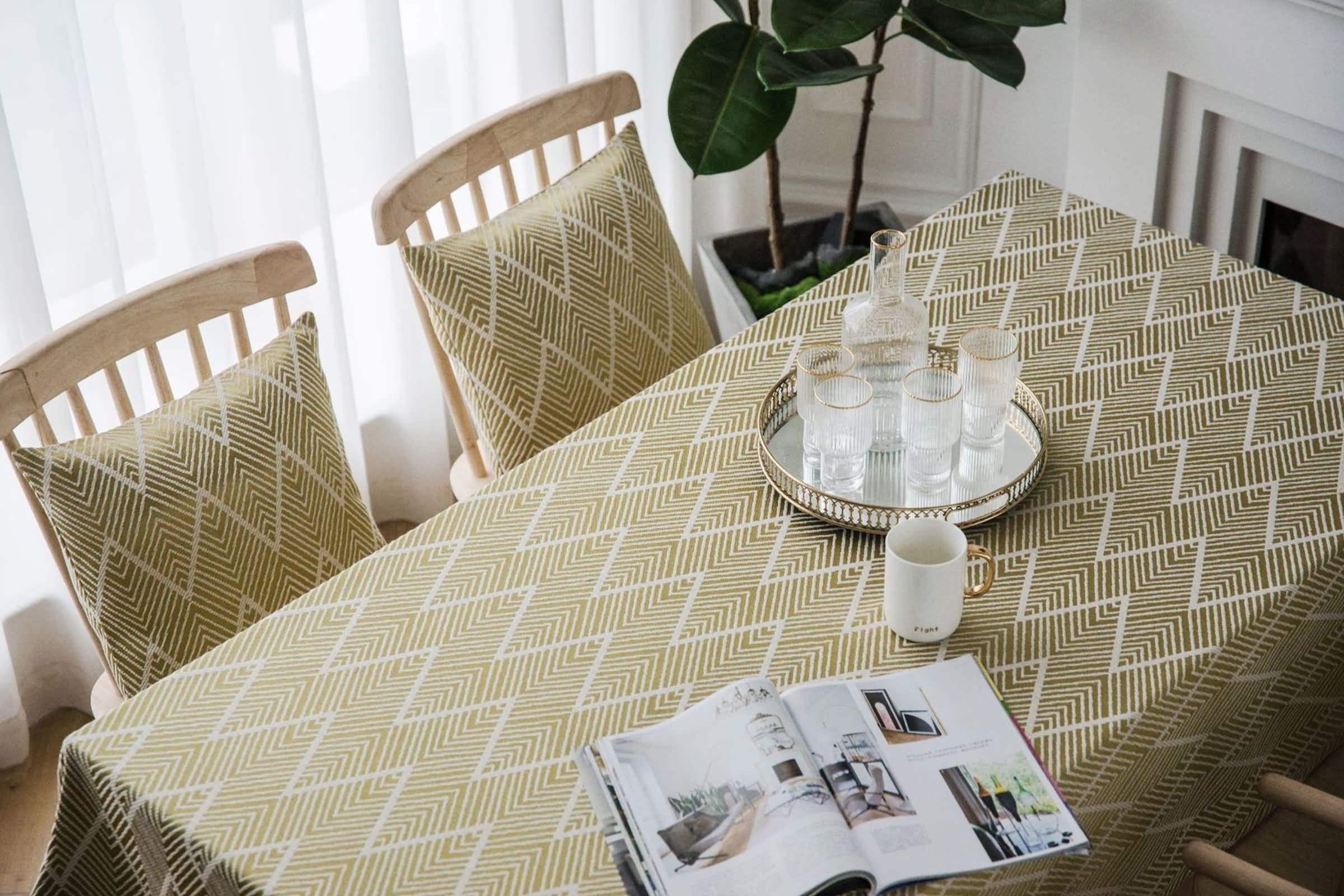 Mantel Rectangular Amarillo Terraza, Rayas Onduladas, de Poliéster Fácil de Limpiar, 135 x 300 cm, Mantel para Restaurante
