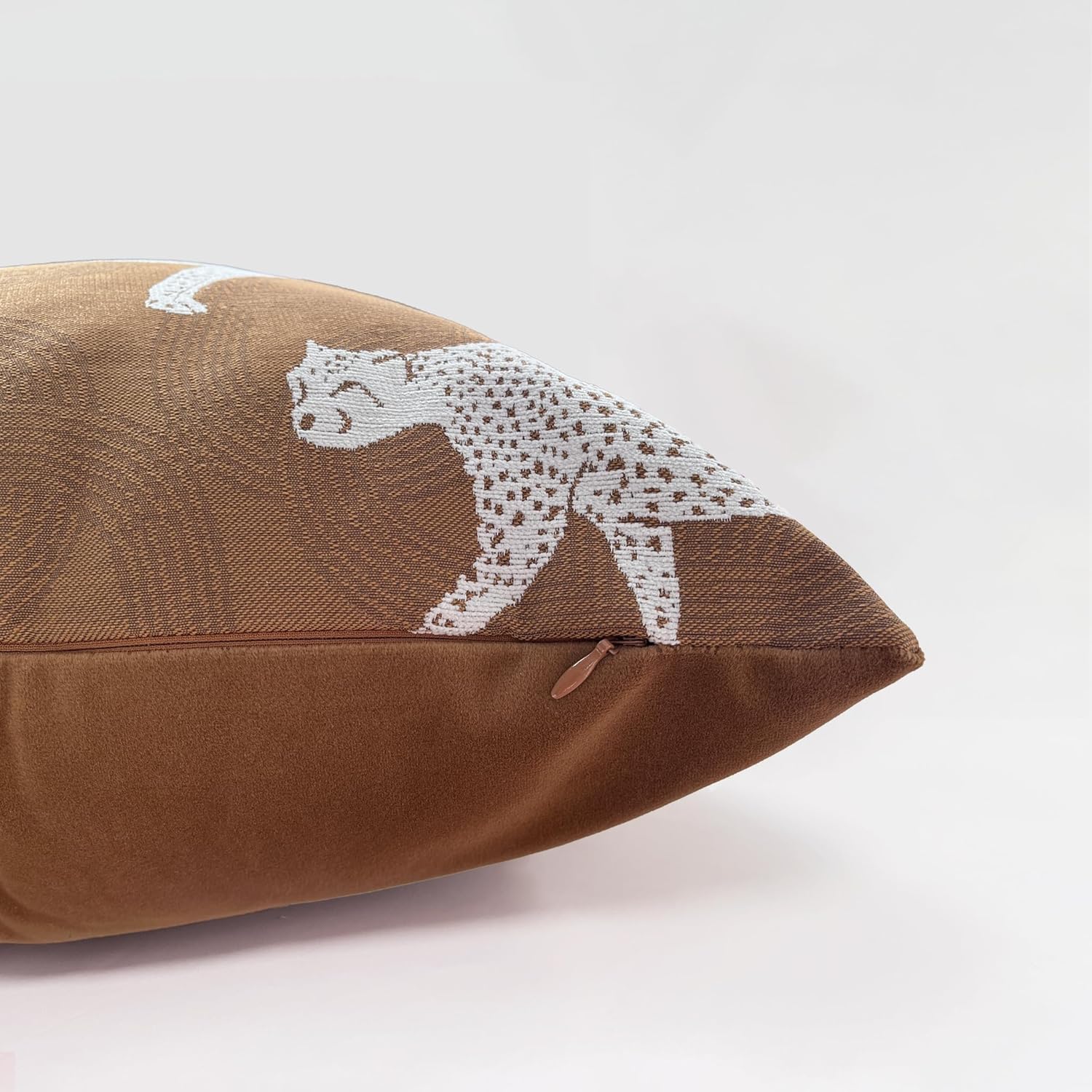 Horseshoe Pattern Pillow Cover Luxury Leopard Cheetah Jacquard Embroidery Decorative Throw Pillow Cushion Cover for Sofa Bedroom Living Room Decor 18x18 Inch (Brown2)