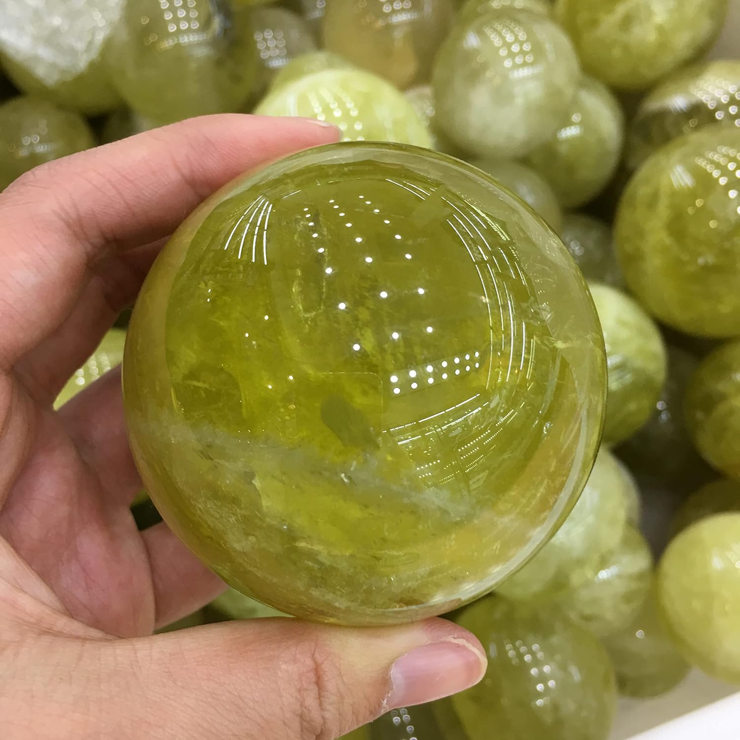 装飾用の宝石 装飾のための60mmの天然シトリン球の水晶水晶ボールの癒し 結晶